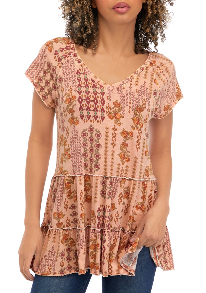Short Sleeve V-Neck Tiered Knit Top