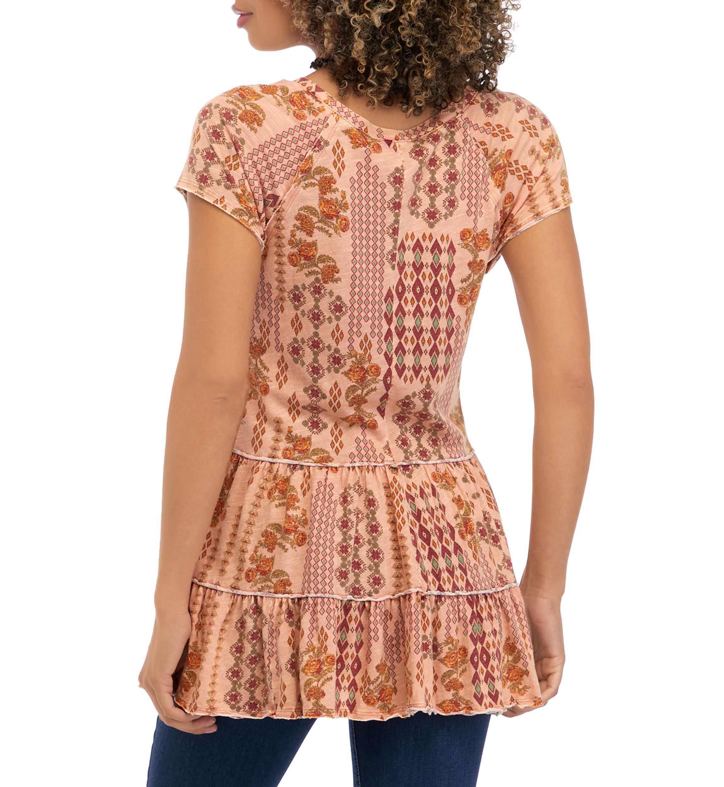 Short Sleeve V-Neck Tiered Knit Top