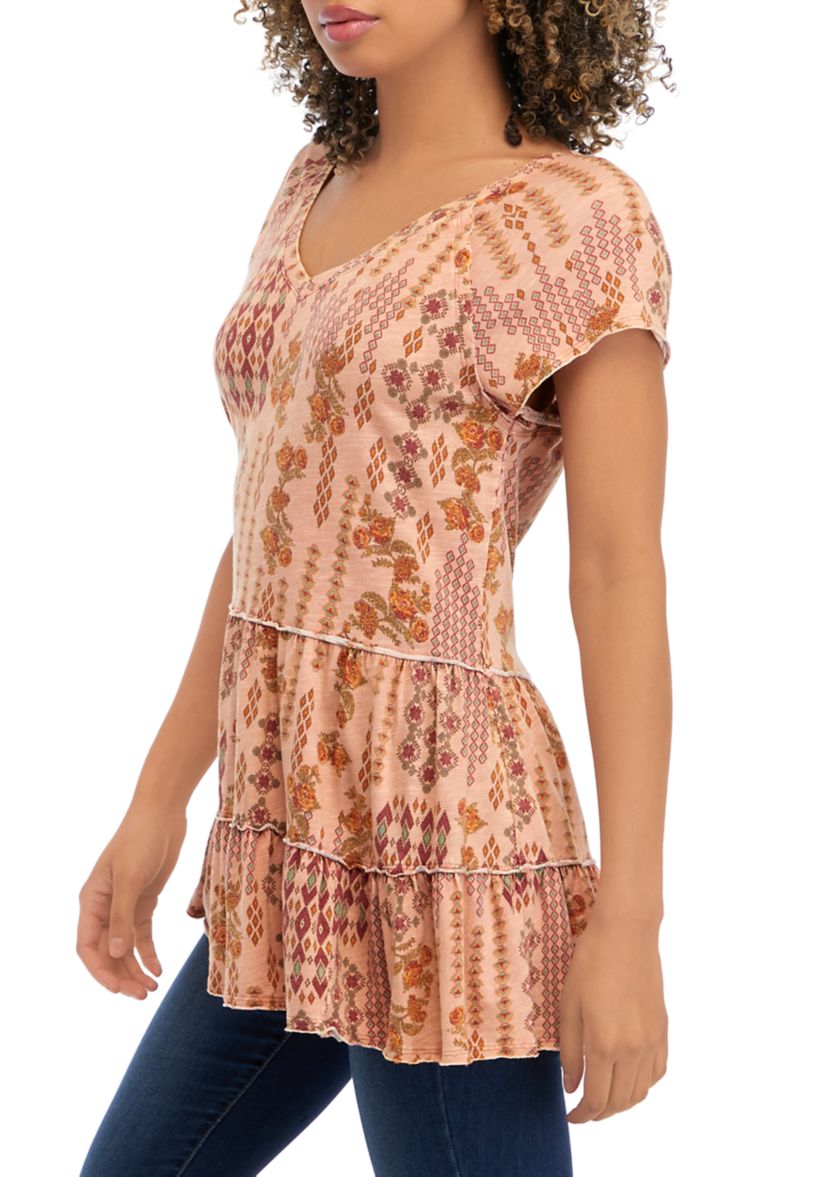 Short Sleeve V-Neck Tiered Knit Top