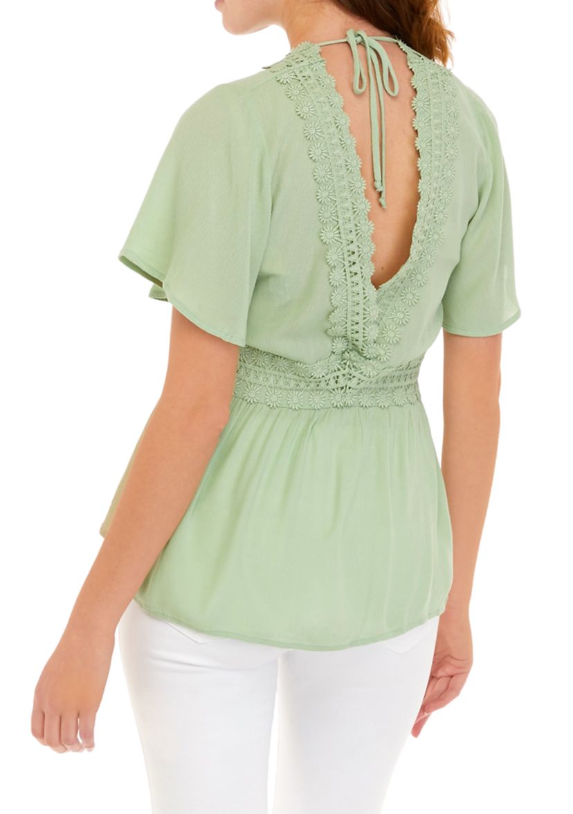 Juniors Short Sleeve V-Neck Tie Back Swing Top