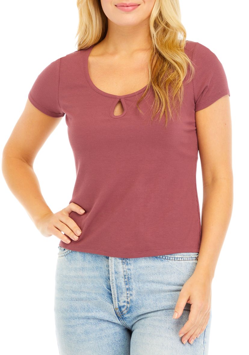 Juniors Short Sleeve Scoop Neck Top