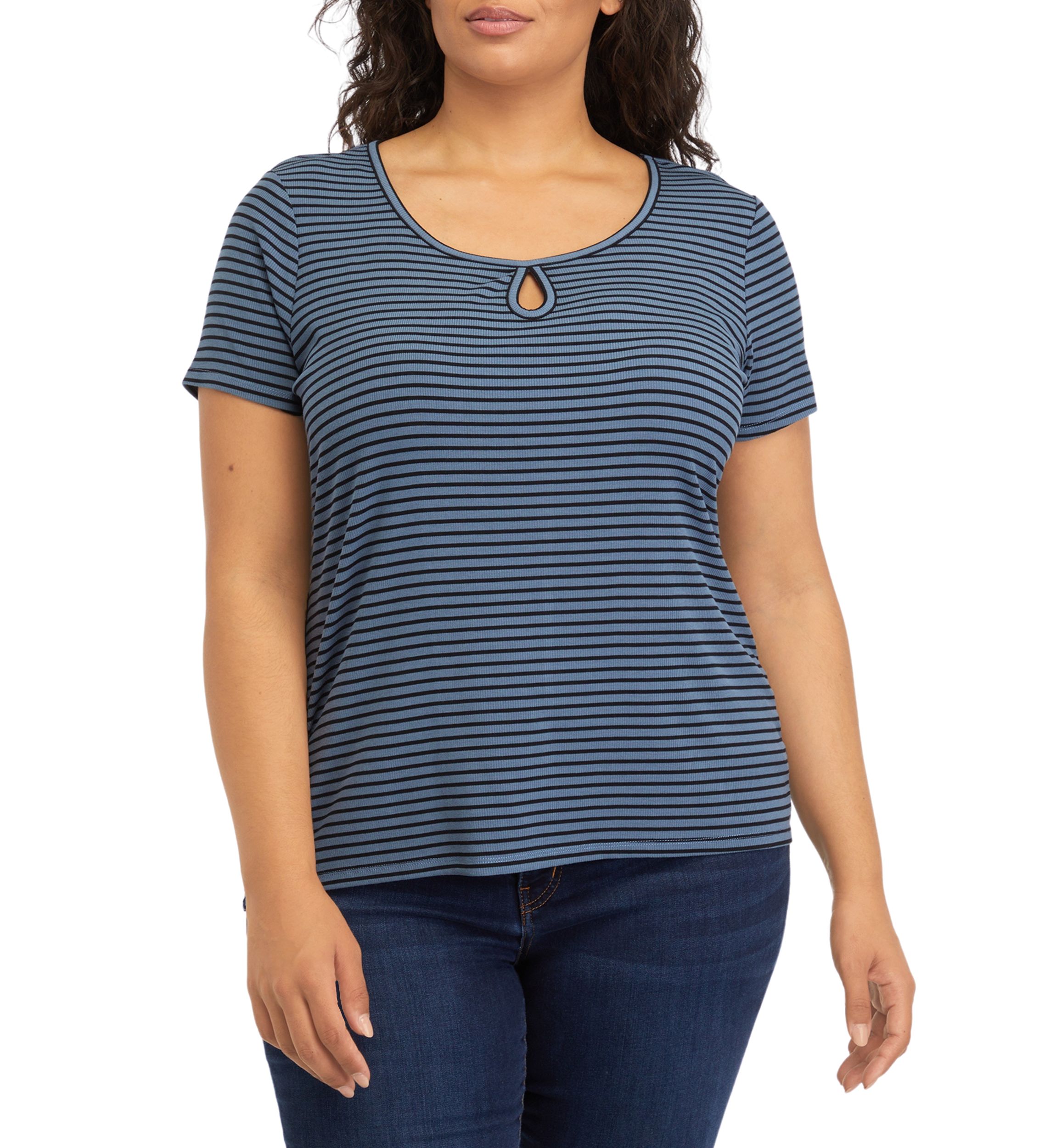 Plus Size Short Sleeve Scoop Neck T-Shirt with Keyhole
