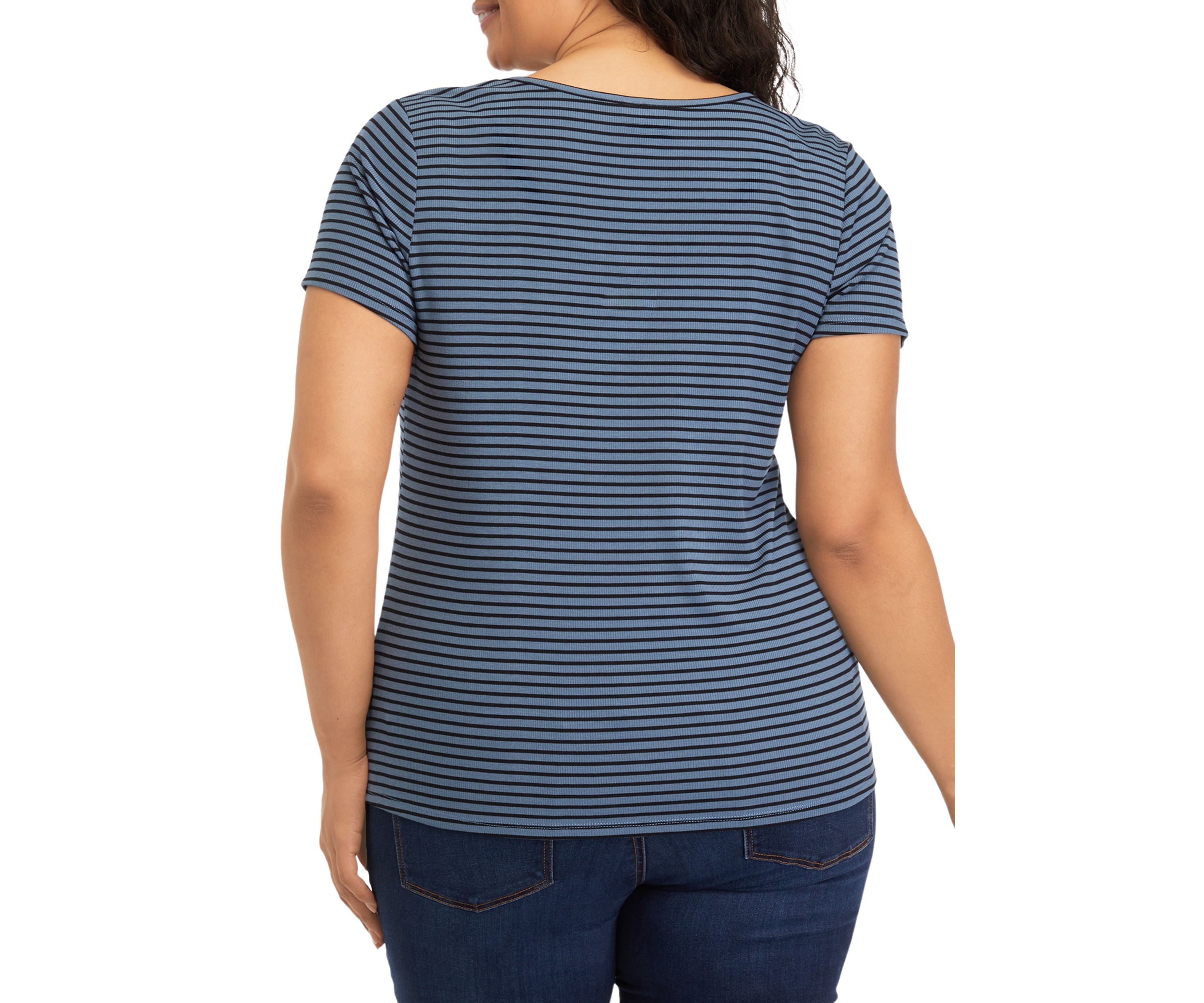Plus Size Short Sleeve Scoop Neck T-Shirt with Keyhole