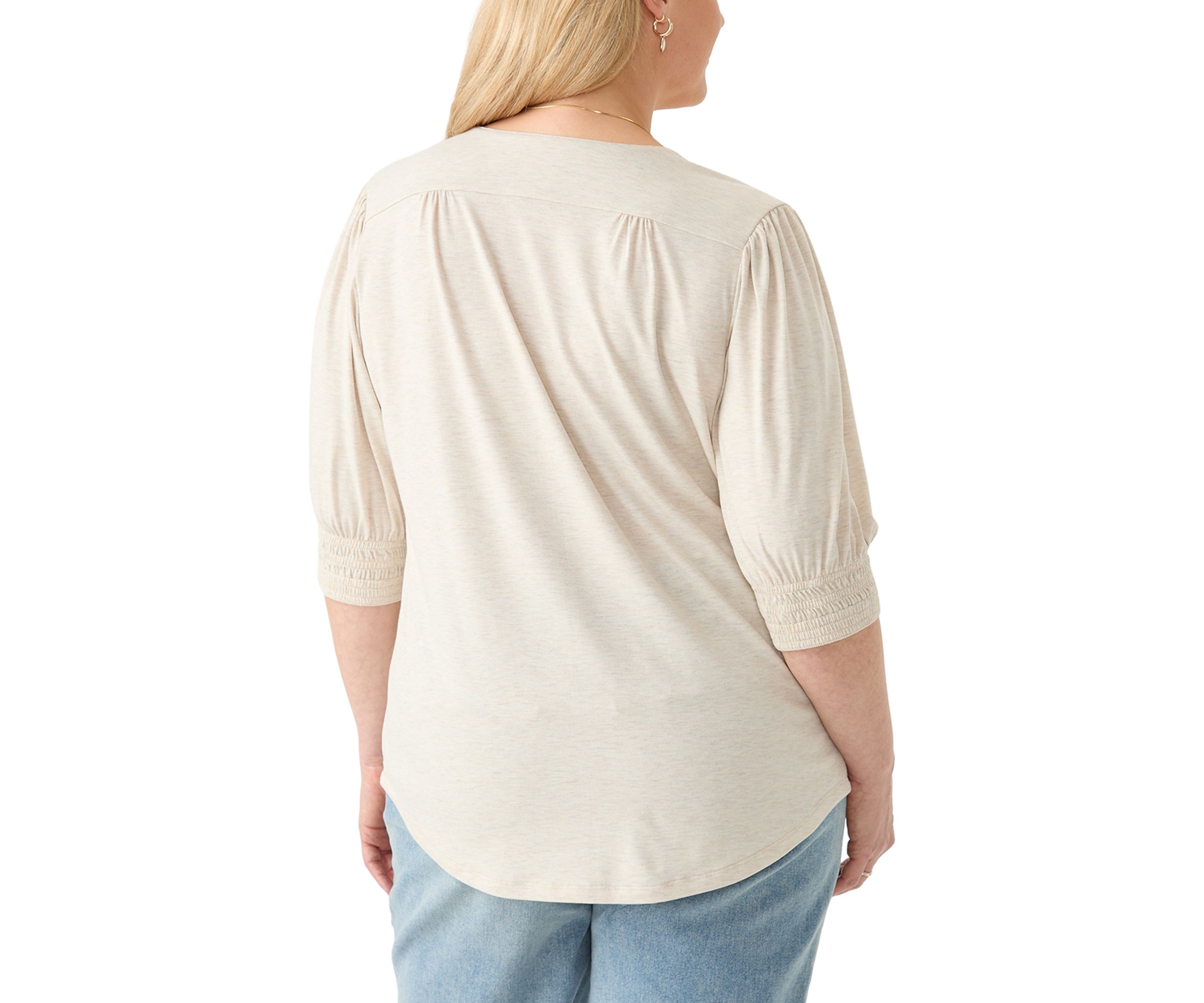 Plus Size 3/4 Sleeve V-Neck Knit Top
