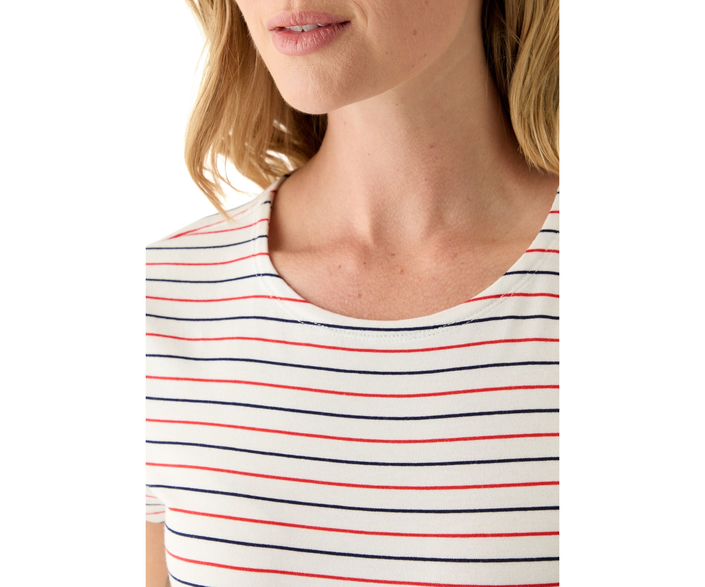 Petite Printed Crew Neck Top