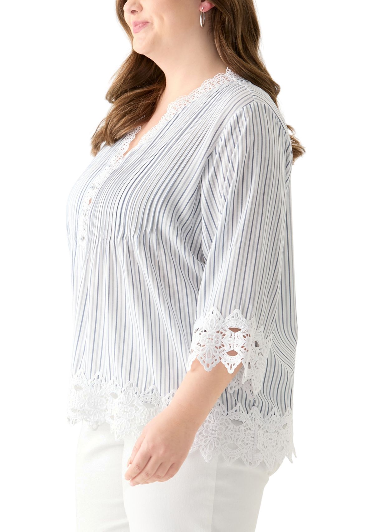 Plus Size 3/4 Sleeve Crochet Trim Woven Blouse 