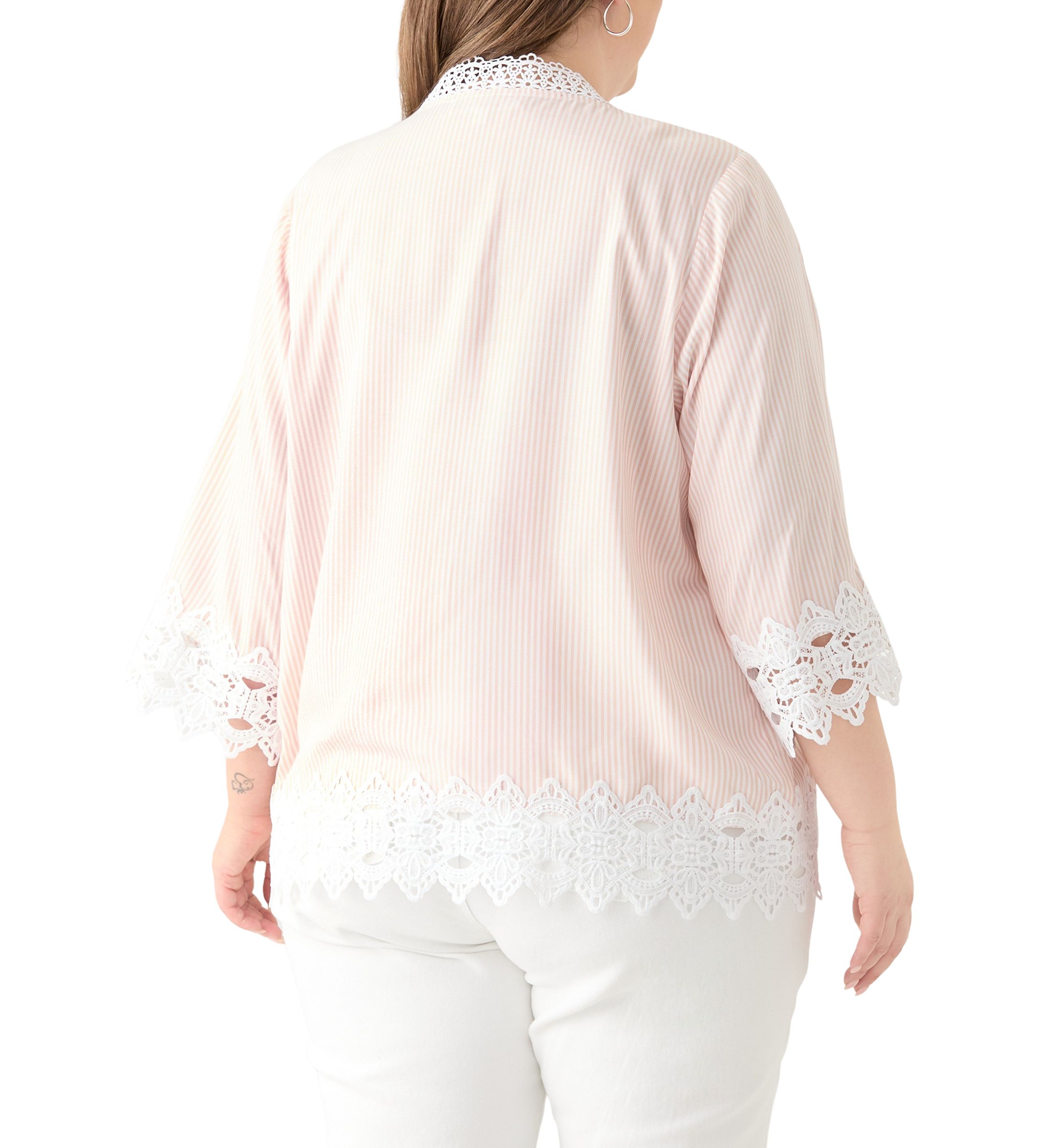 Plus Size 3/4 Sleeve Crochet Trim Woven Blouse 