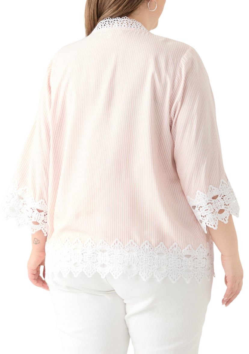 Plus Size 3/4 Sleeve Crochet Trim Woven Blouse 