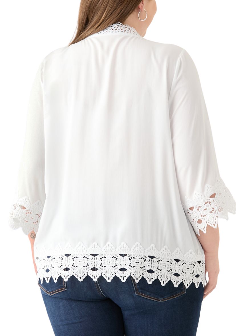 Plus Size 3/4 Crochet Trim Woven V-Neck Blouse 