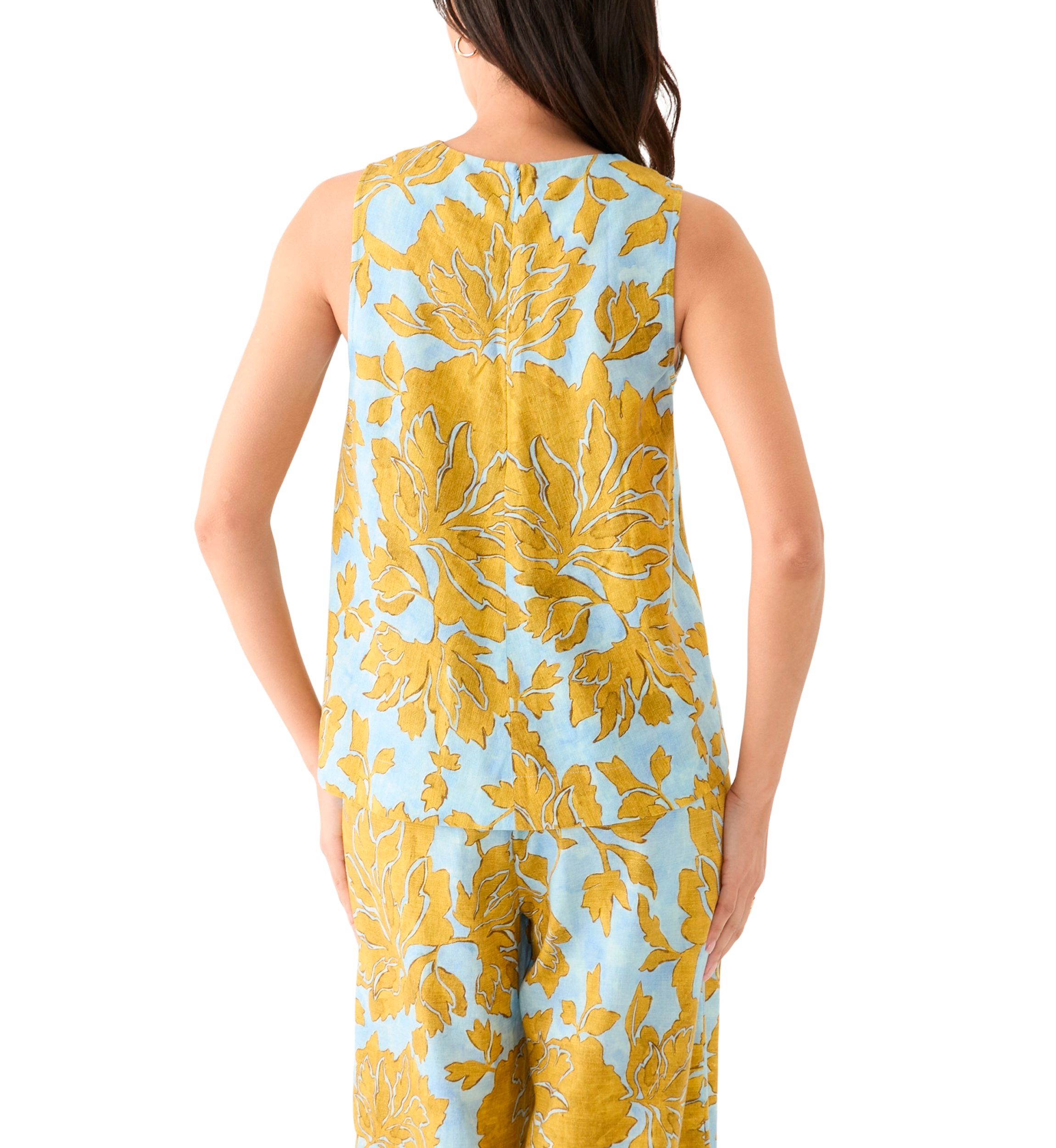Womens Sleeveless Crew Neck Hi Low Printed Top