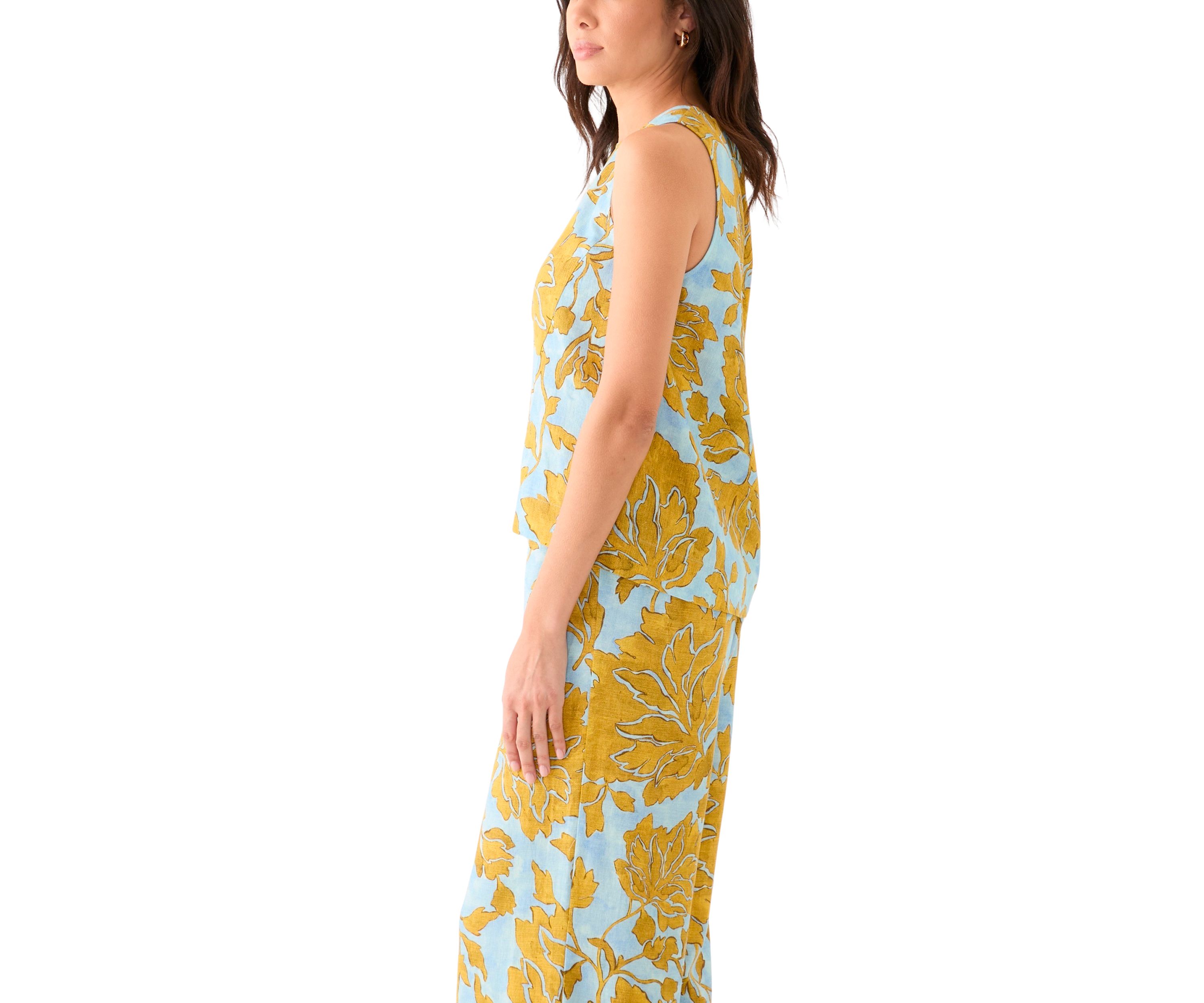 Womens Sleeveless Crew Neck Hi Low Printed Top