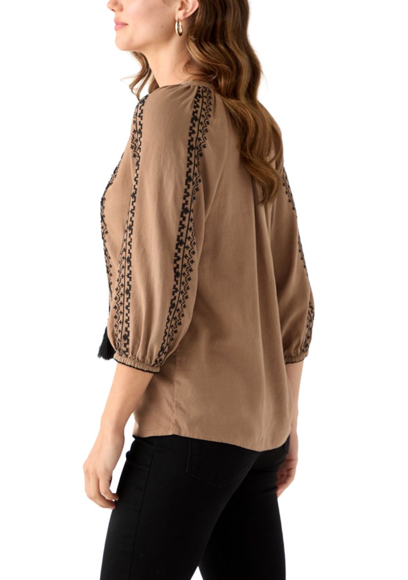 Womens Linen Blend 3/4 Sleeve Embroidered Blouse