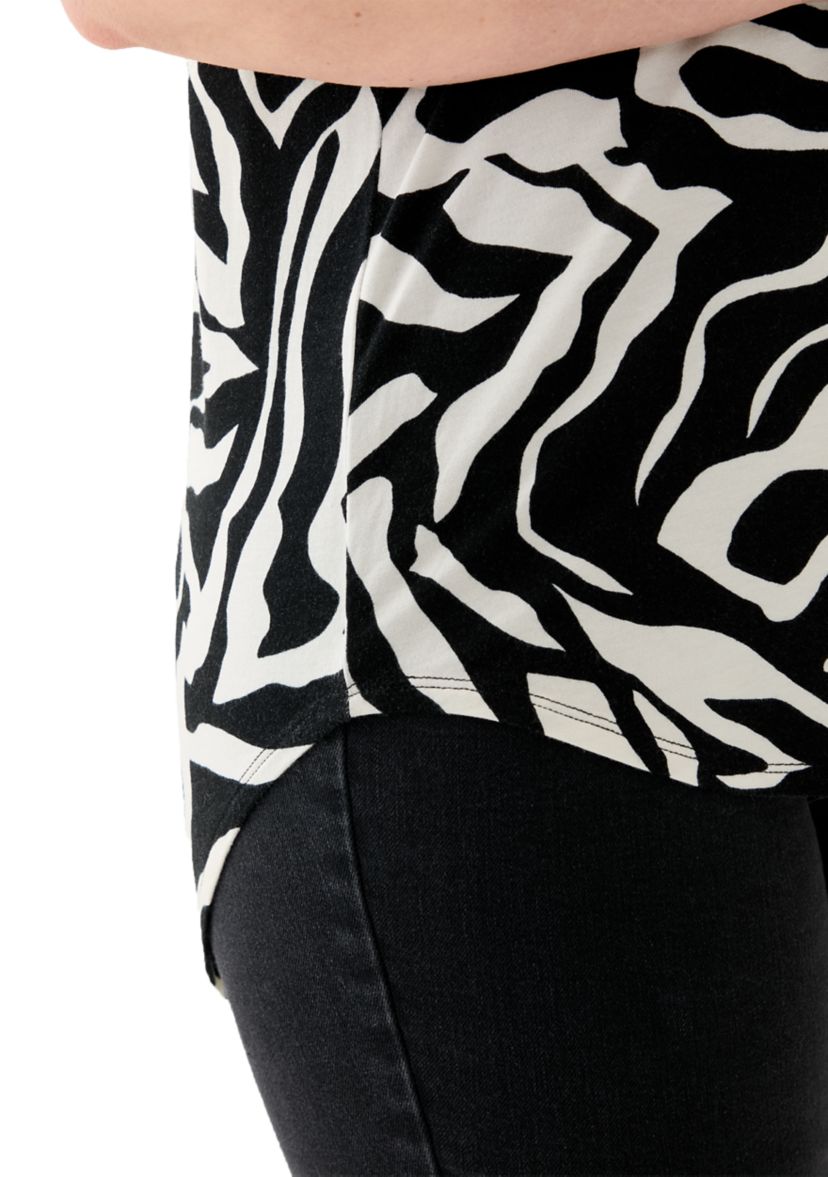Plus Size Short Sleeve Pleat Back T-Shirt