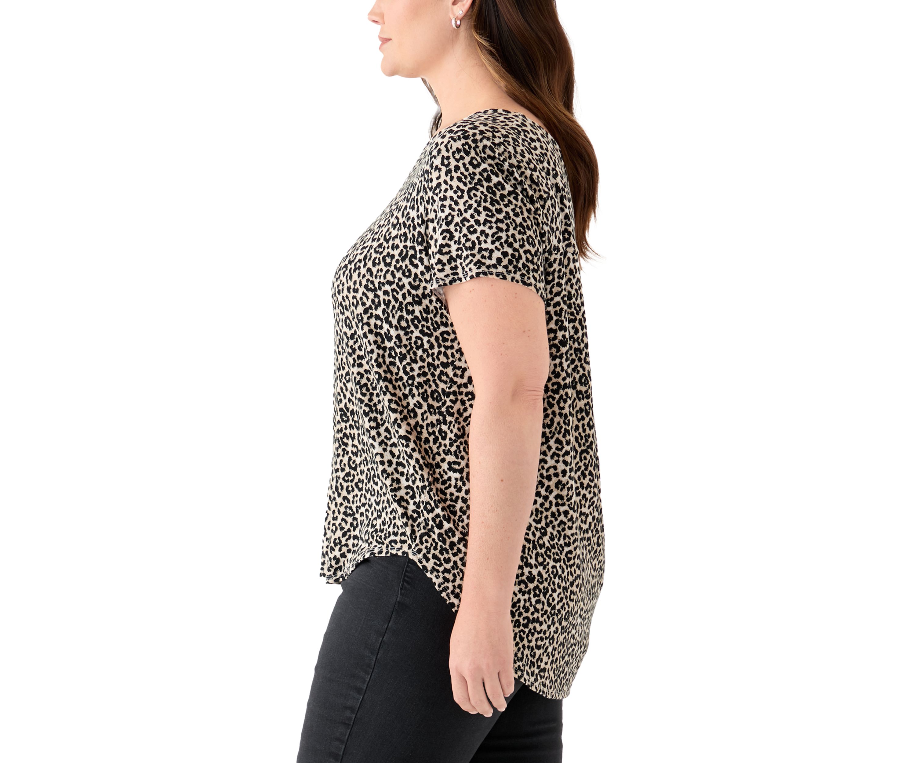 Plus Size Short Sleeve Pleat Back T-Shirt