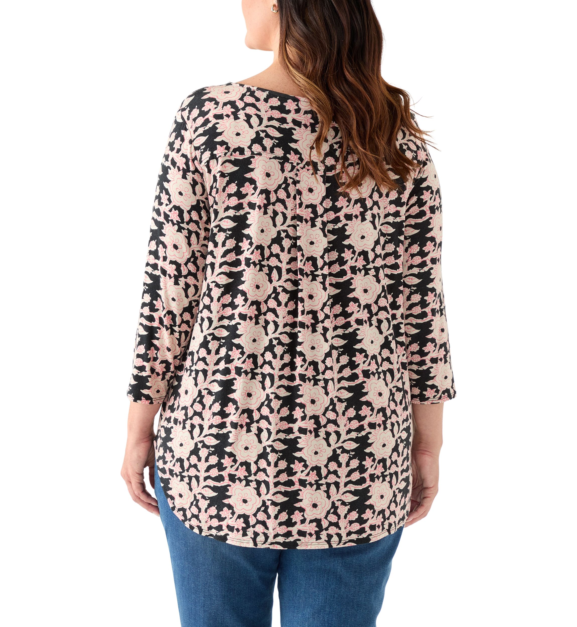  Plus Size 3/4 Sleeve Pleat Back T-Shirt 