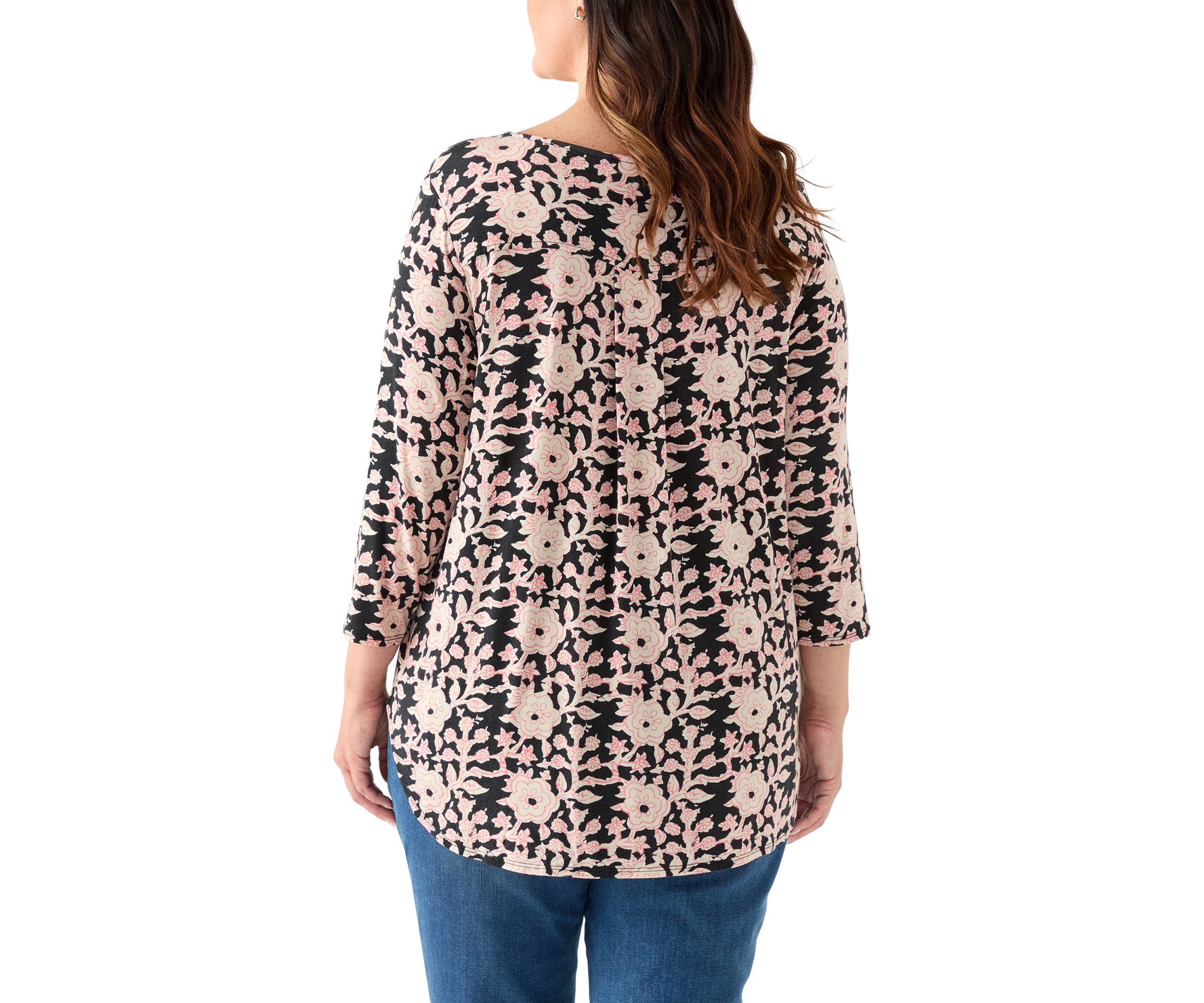  Plus Size 3/4 Sleeve Pleat Back T-Shirt 