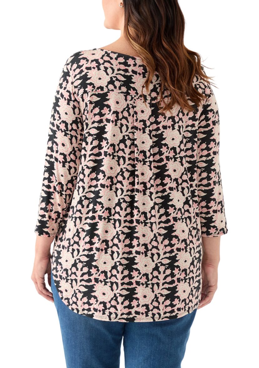  Plus Size 3/4 Sleeve Pleat Back T-Shirt 