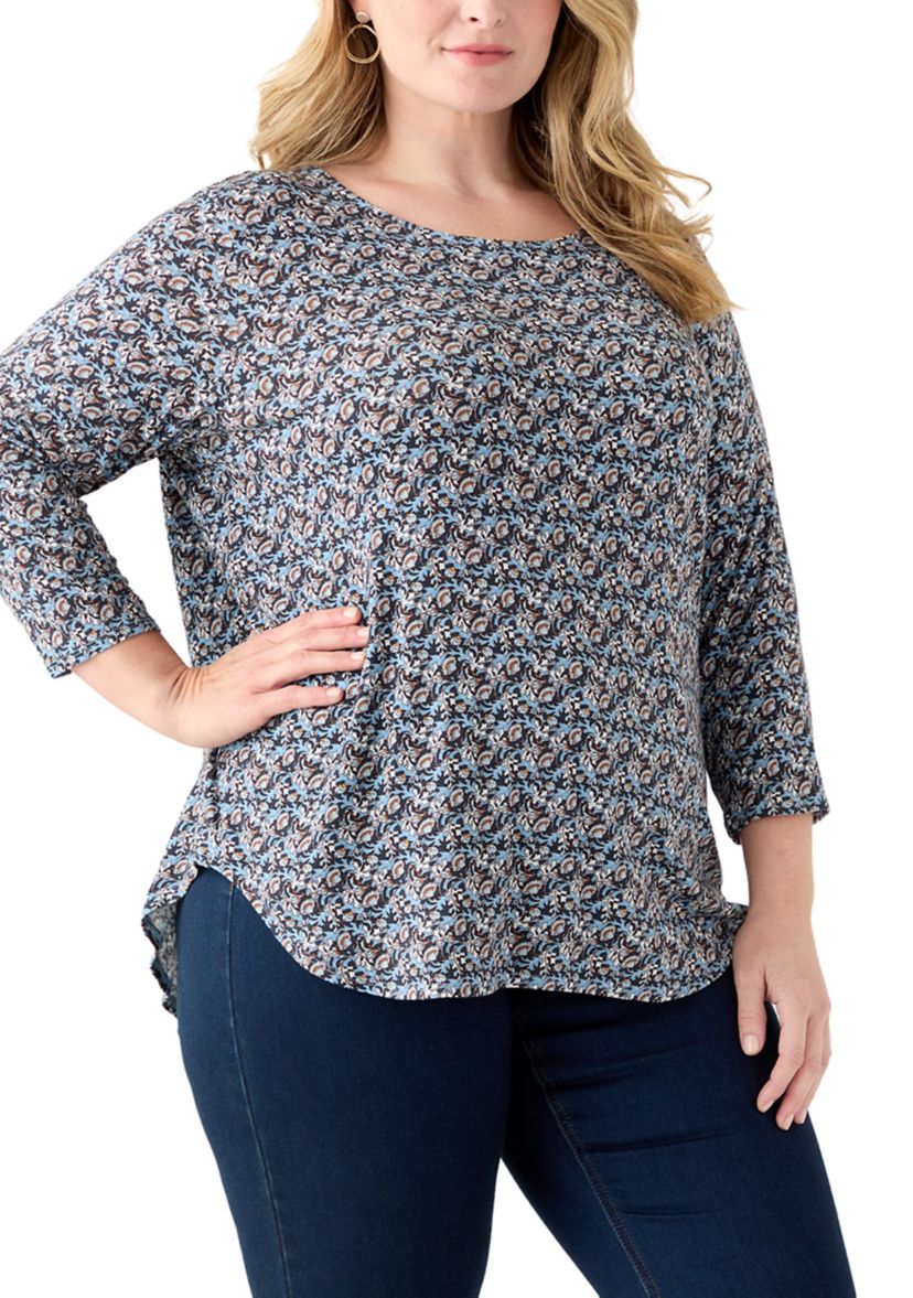 Plus Size Three-Quarter Sleeve Pleatback Tee