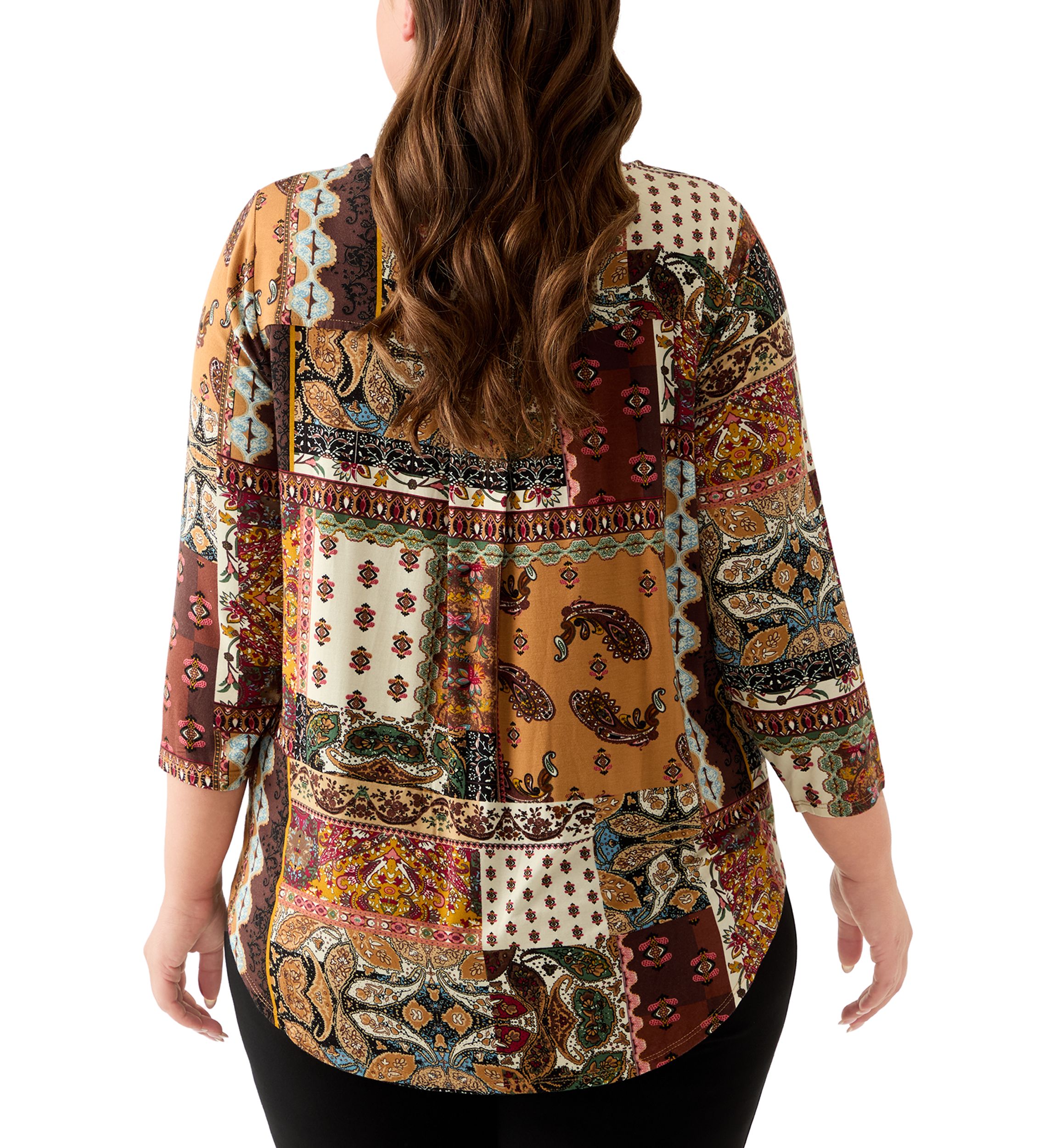 Plus Size 3/4 Sleeve Pleatback Tee