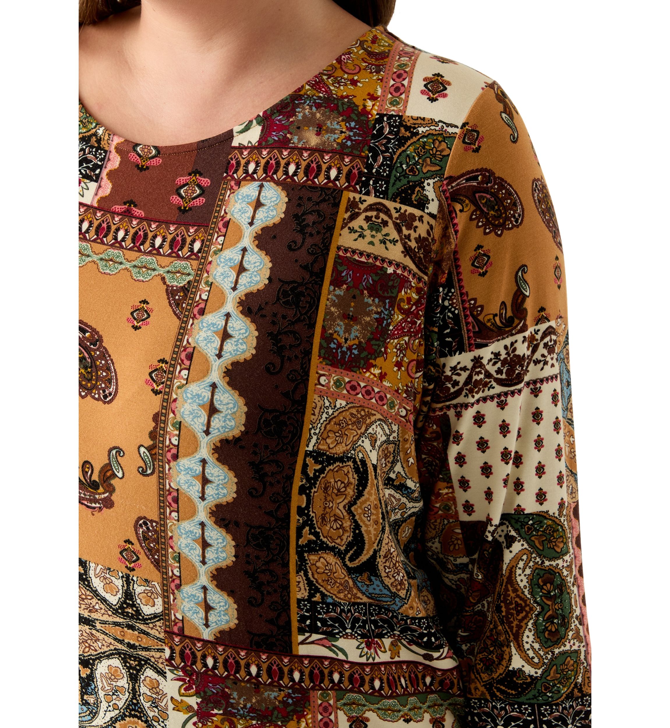 Plus Size 3/4 Sleeve Pleatback Tee