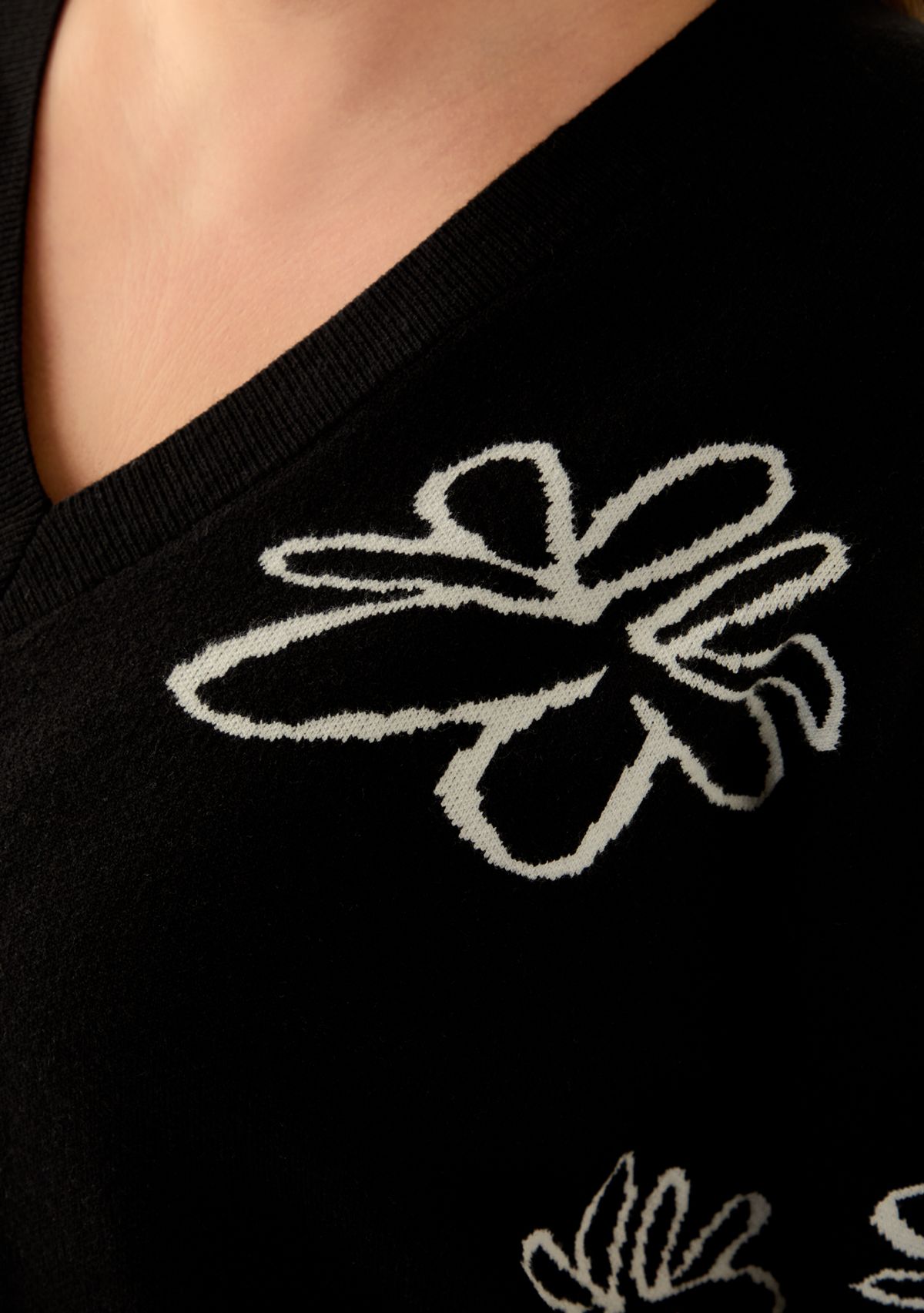 Plus Size V-Neck Intarsia Sweater