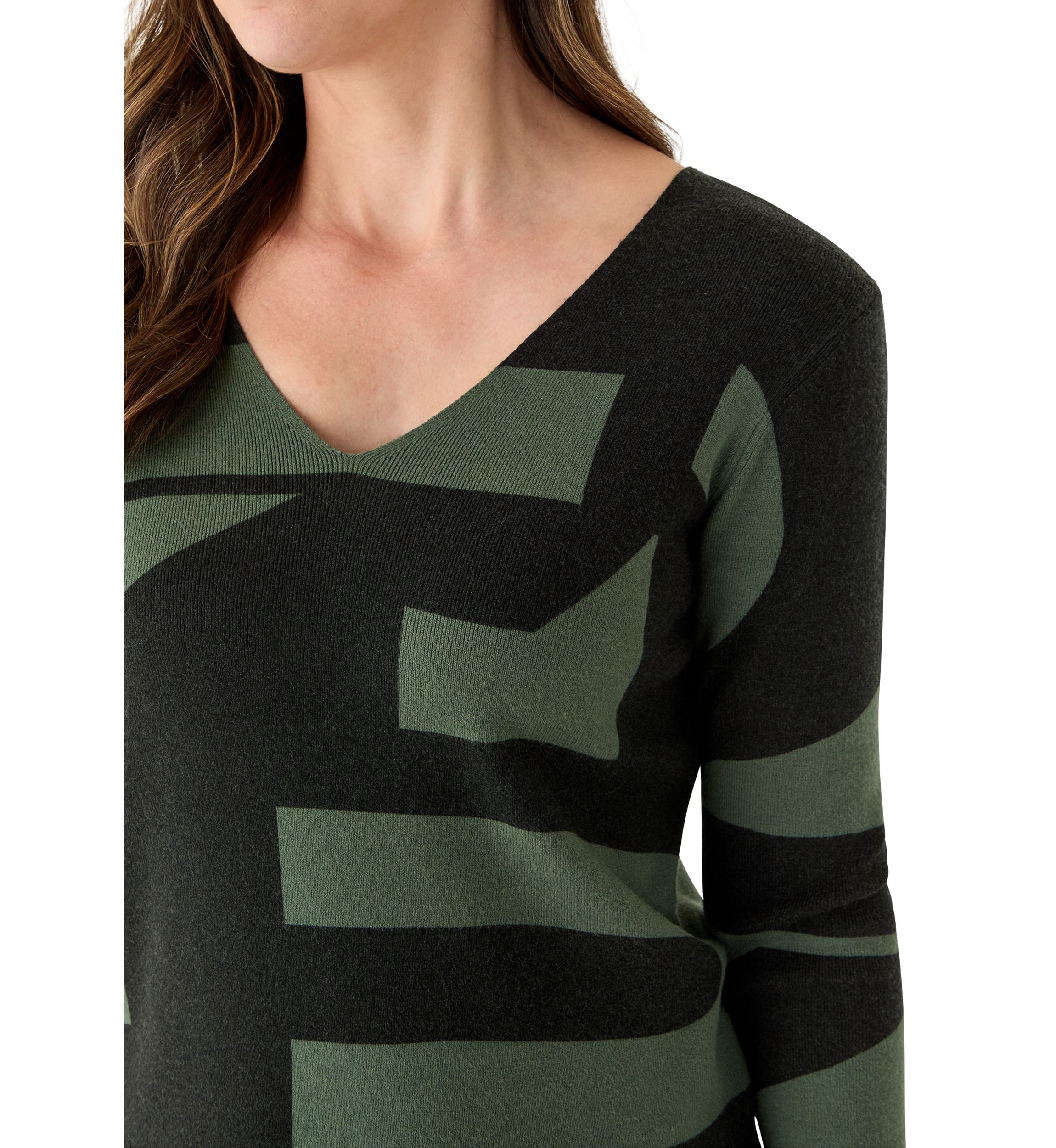 Womens V-Neck Printed Sweater
