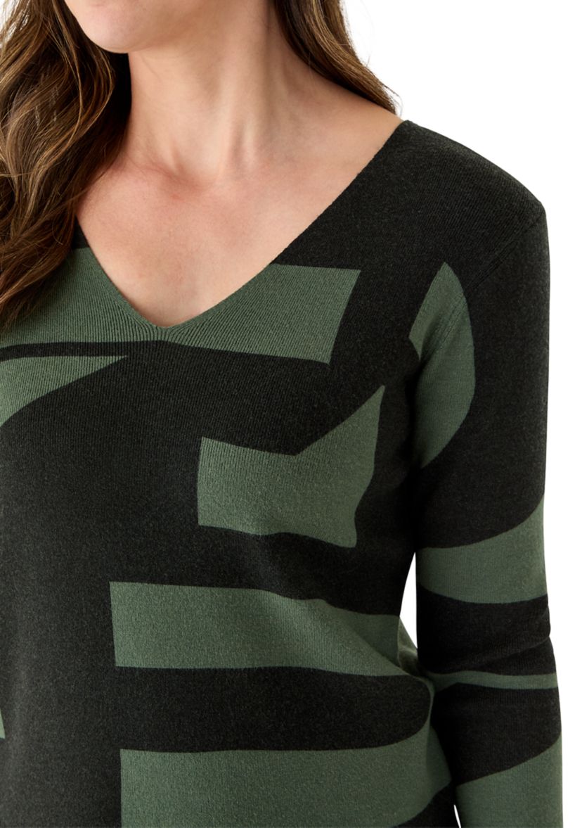 Womens V-Neck Printed Sweater