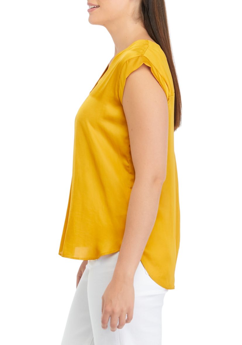 Womens Solid Split Neck Top