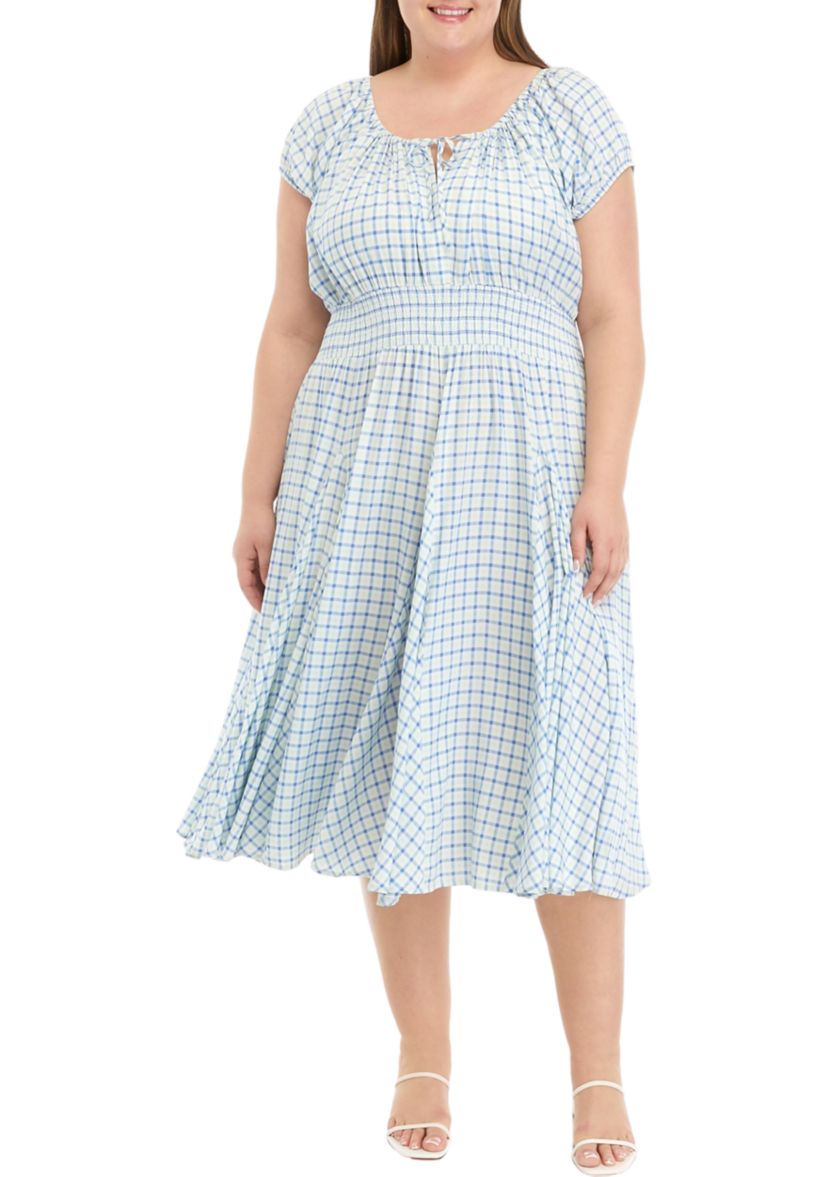 Plus Size Scoop Neck Dress with Tie Front