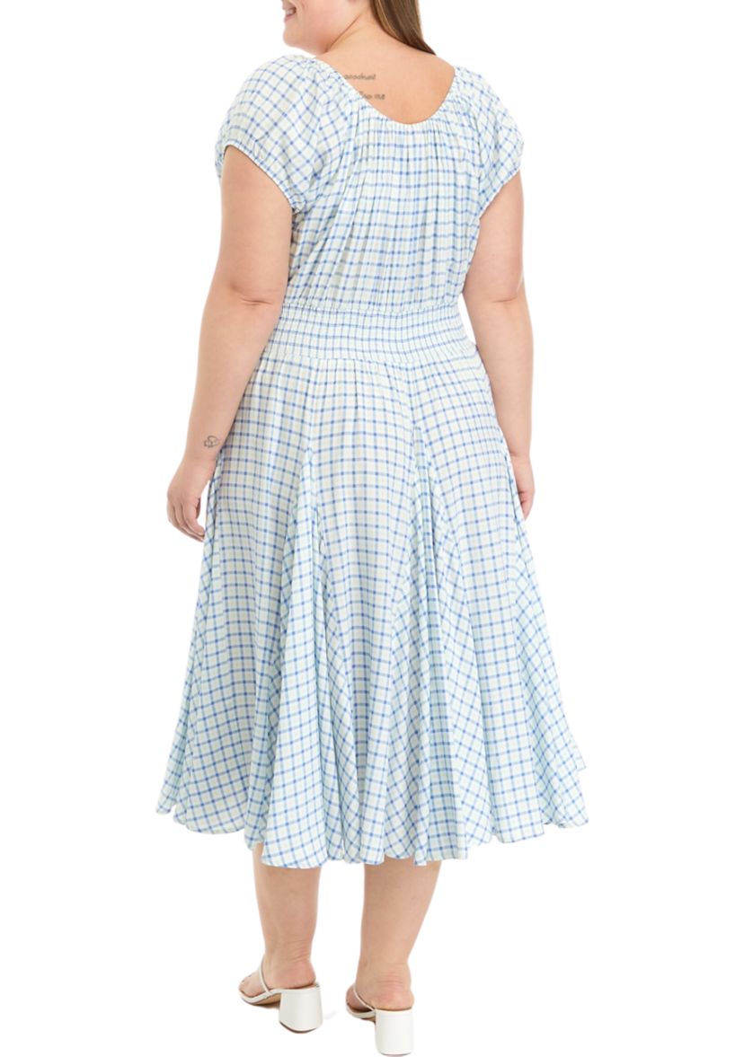 Plus Size Scoop Neck Dress with Tie Front