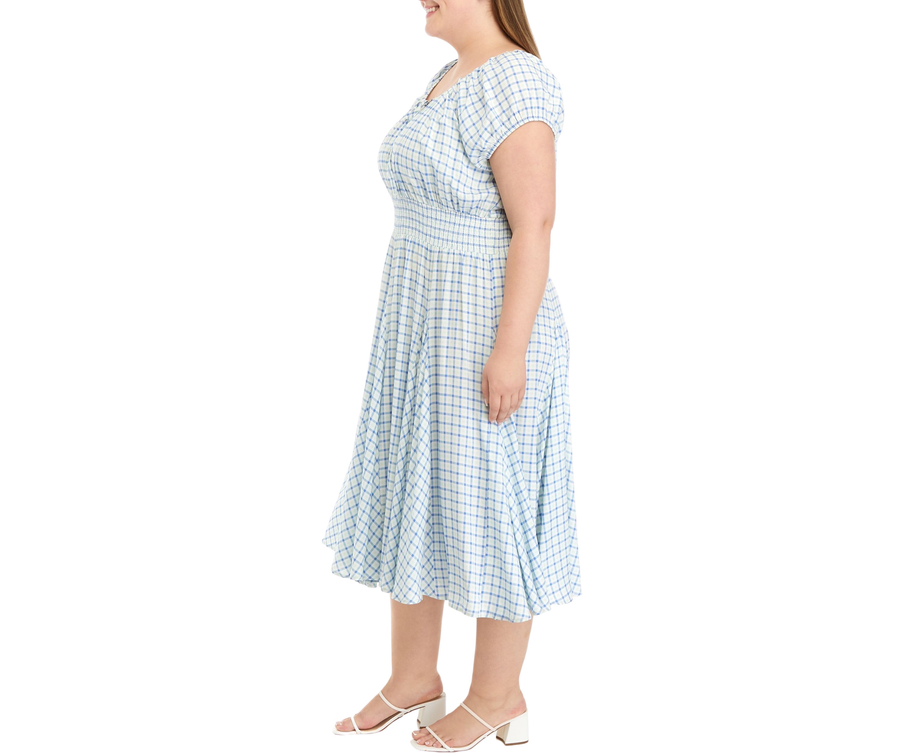 Plus Size Scoop Neck Dress with Tie Front