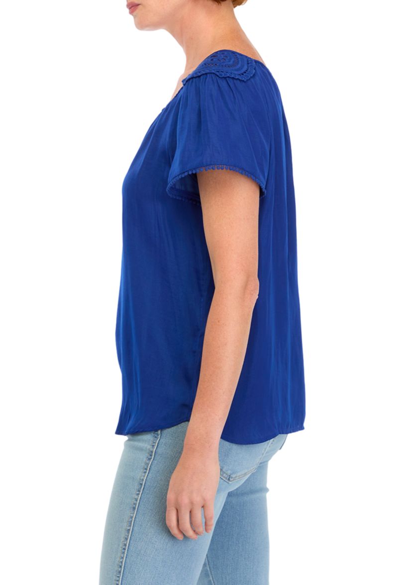 Womens Raglan Sleeve Blouse with Lace