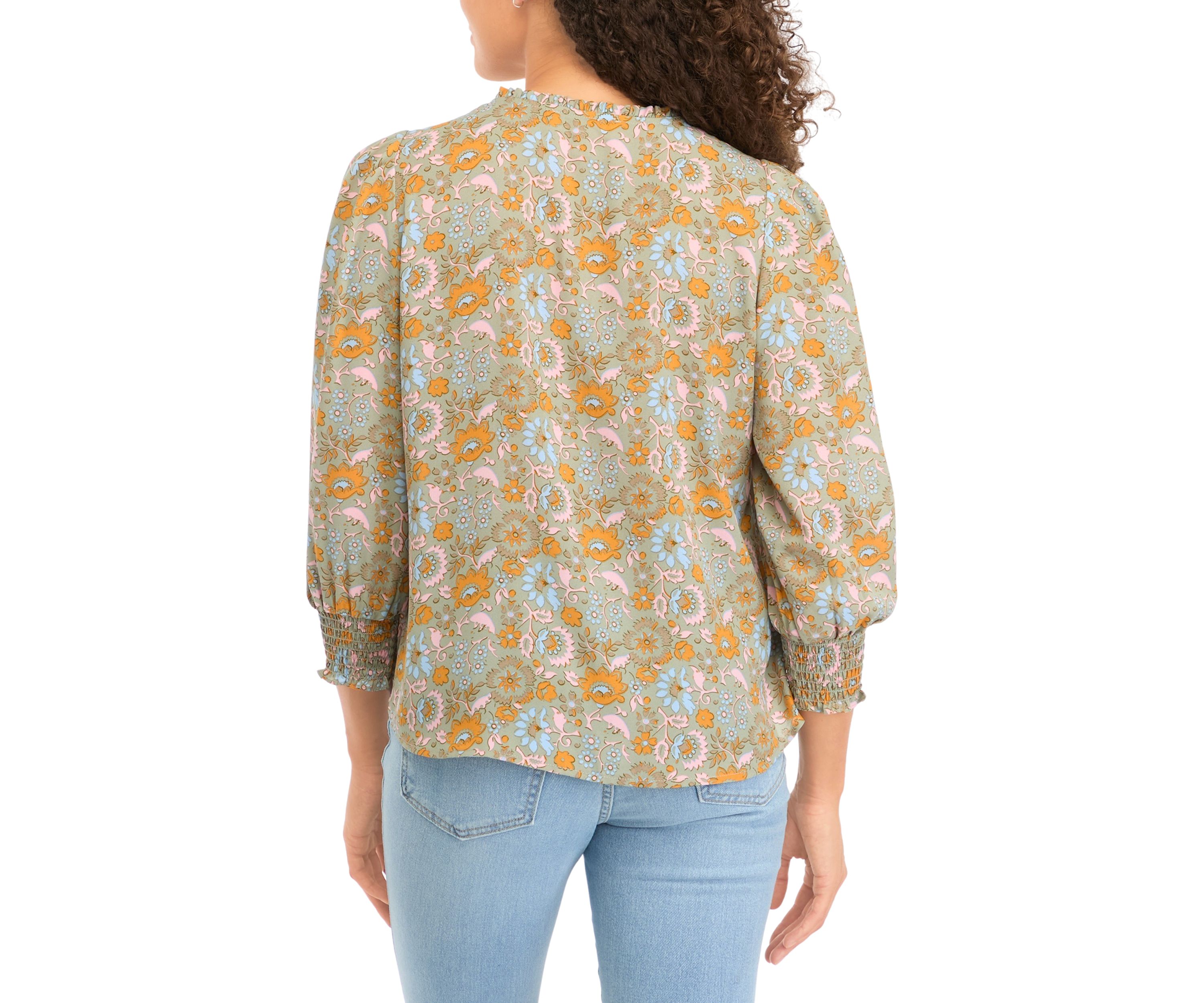 Petite 3/4 Puff Sleeve Woven Printed V-Neck Blouse