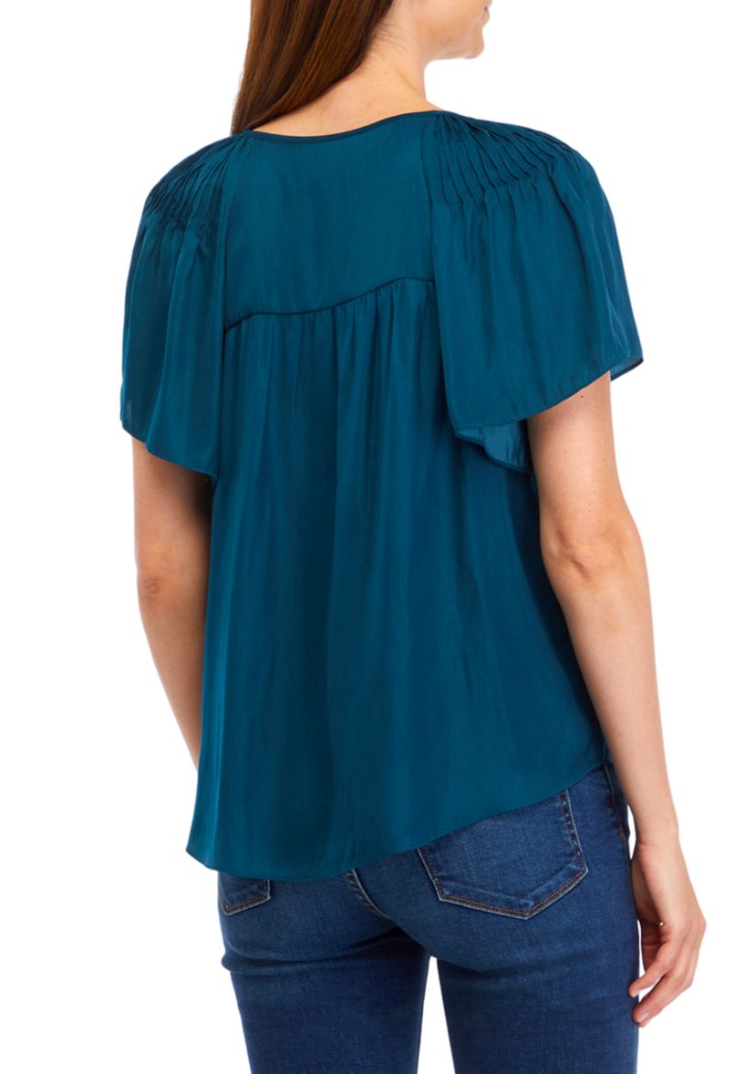 Womens Flutter Sleeve Split Neck Airflow Blouse