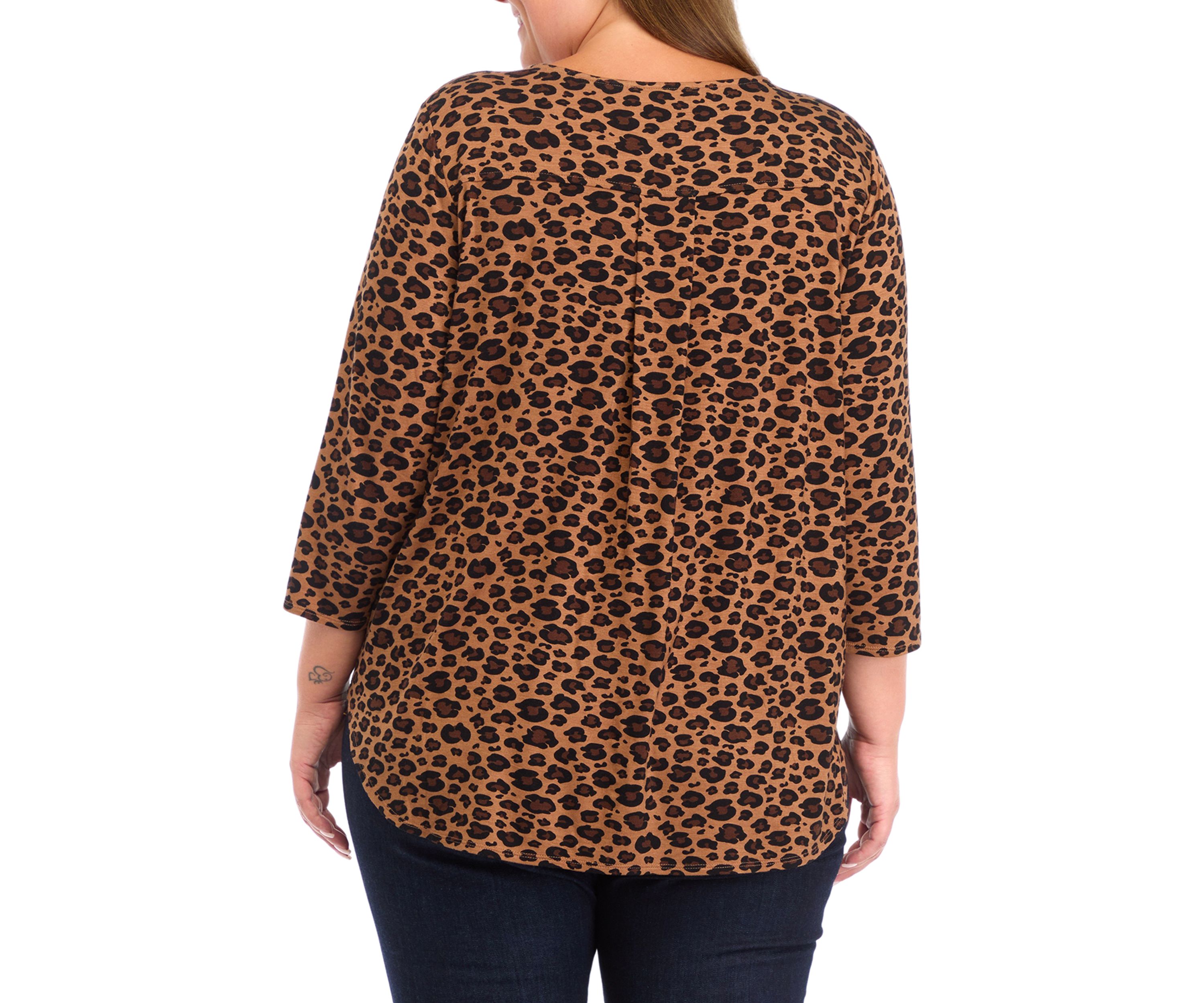 Plus Size Pleated Printed Back Knit Top