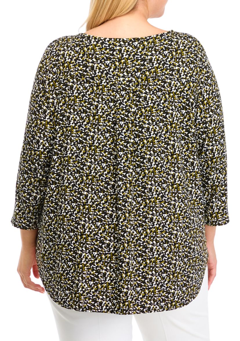 Plus Size 3 Quarter Pleat Back Knit Top