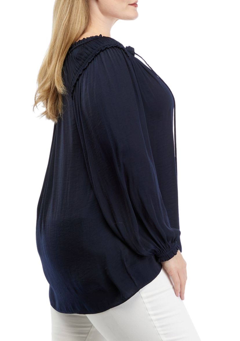 Plus Size Airflow Blouse