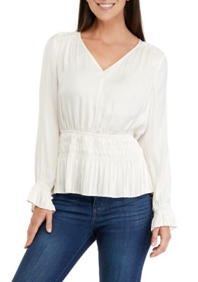 Women's Airflow V-Neck Smock Waist Top