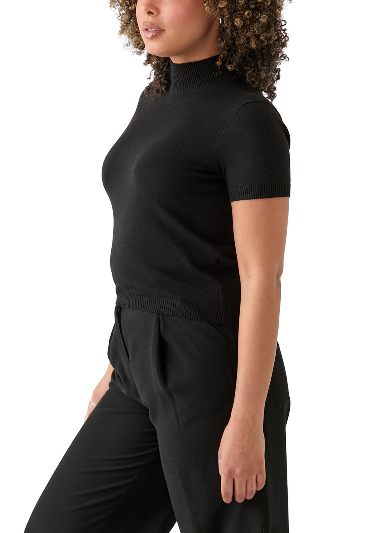 Womens Mock Neck Short Sleeve Cropped Pullover Sweater