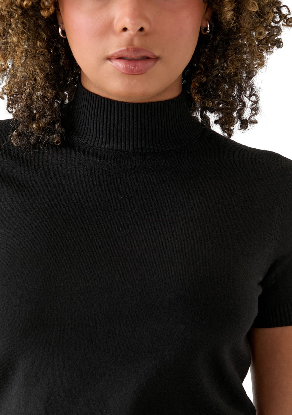 Womens Mock Neck Short Sleeve Cropped Pullover Sweater