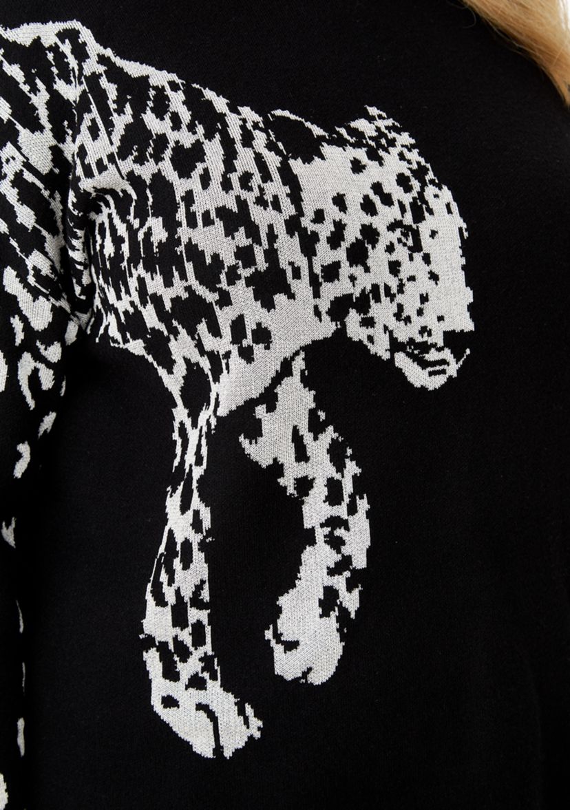 Plus Size Jacquard Graphic Sweater