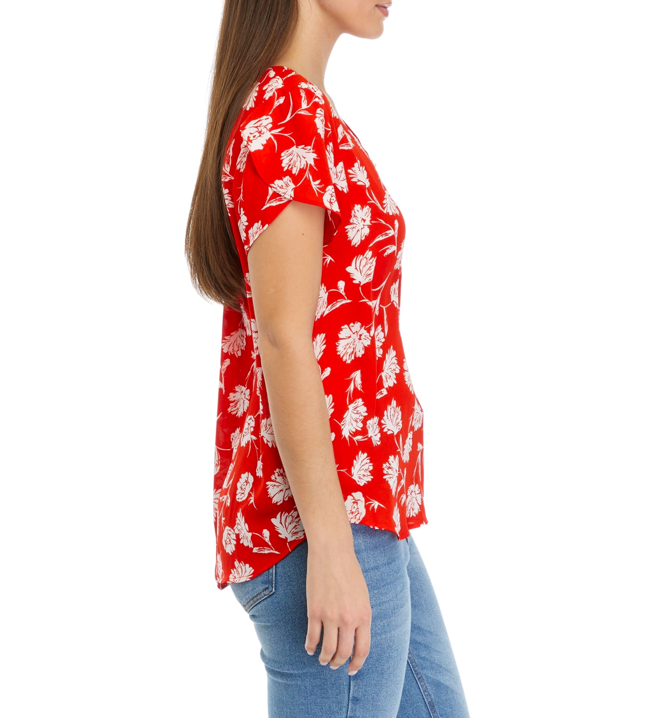 Petite Short Tulip Sleeve V-Neck Printed Blouse