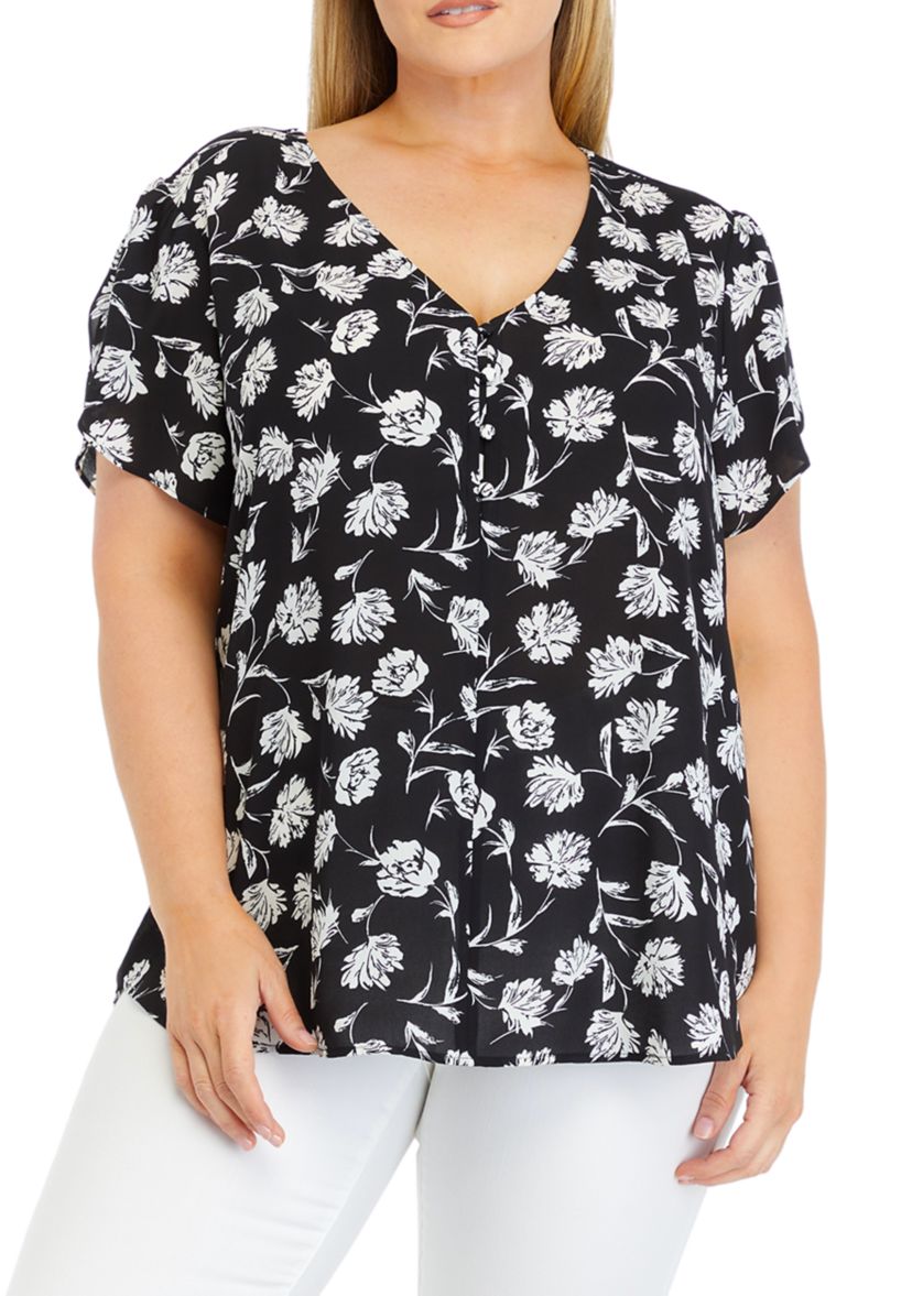 Plus Size Short Petal Sleeve V-Neck Blouse
