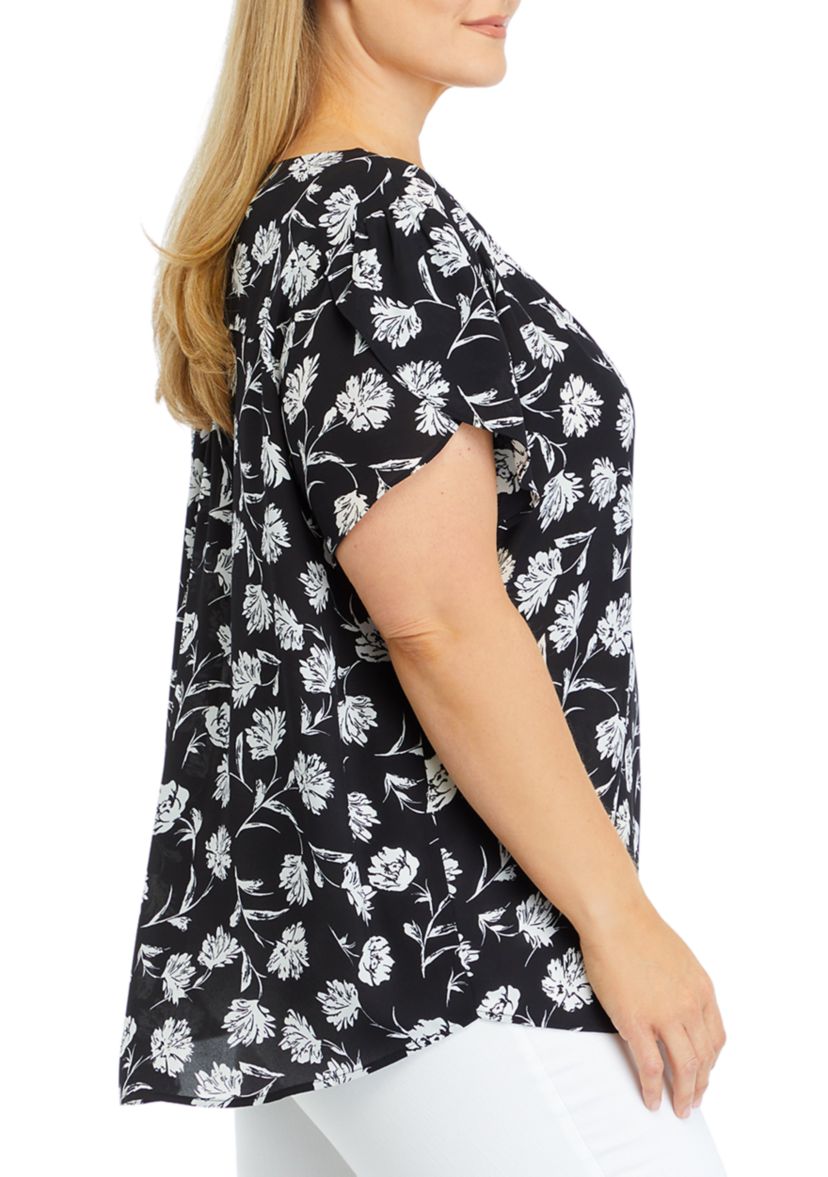 Plus Size Short Petal Sleeve V-Neck Blouse