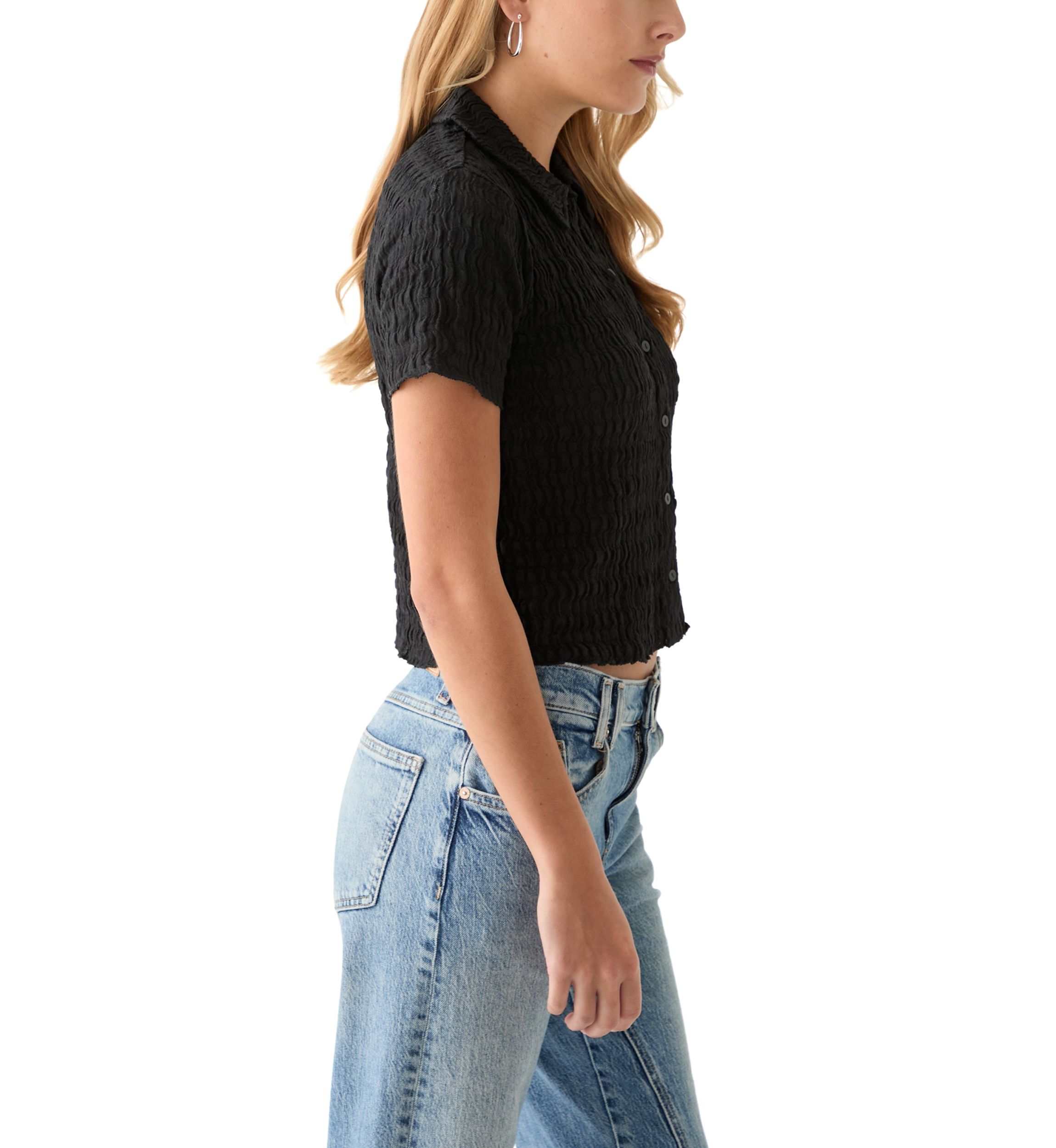Womens Short Sleeve Collared Knit Textured Shirt