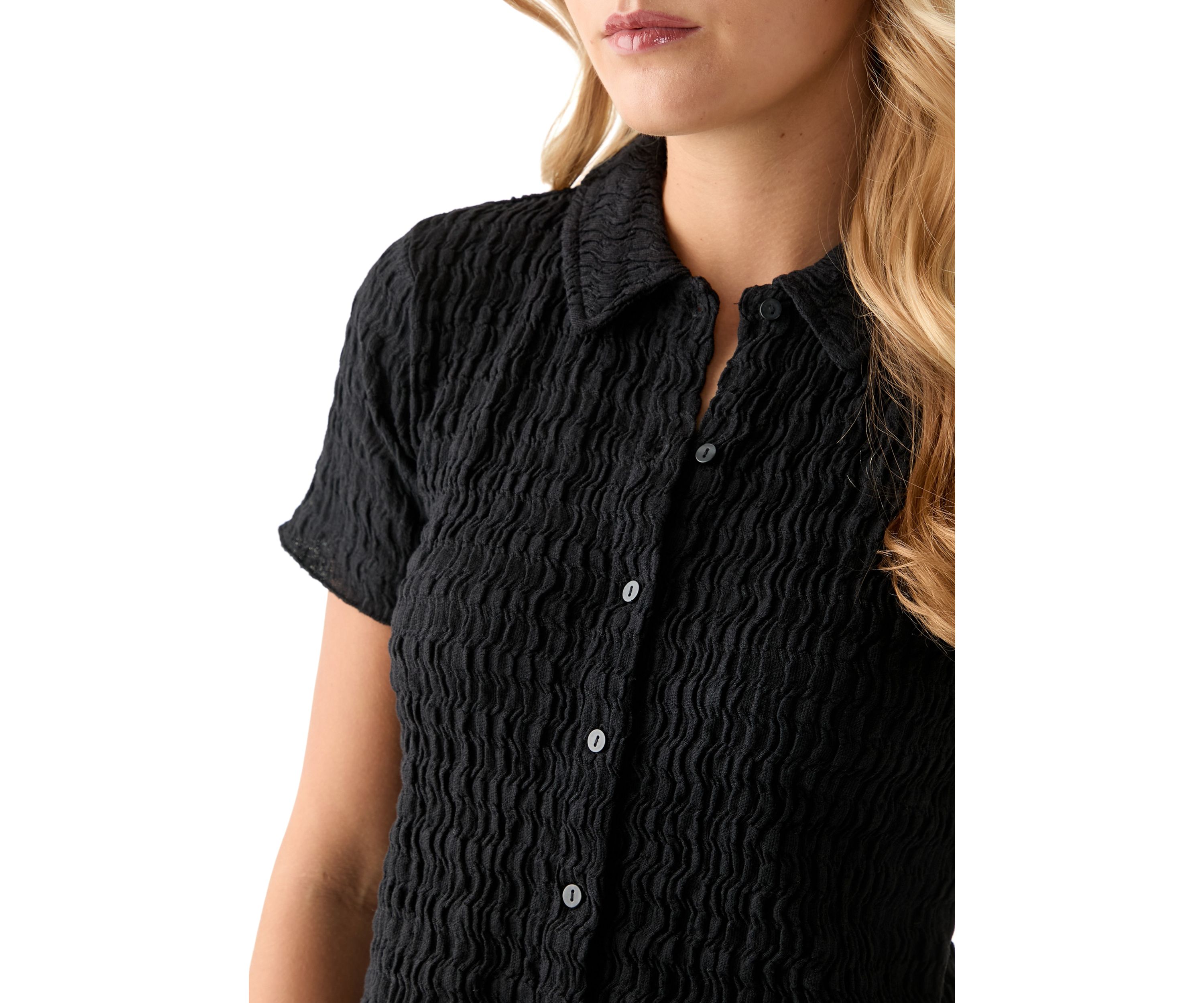 Womens Short Sleeve Collared Knit Textured Shirt