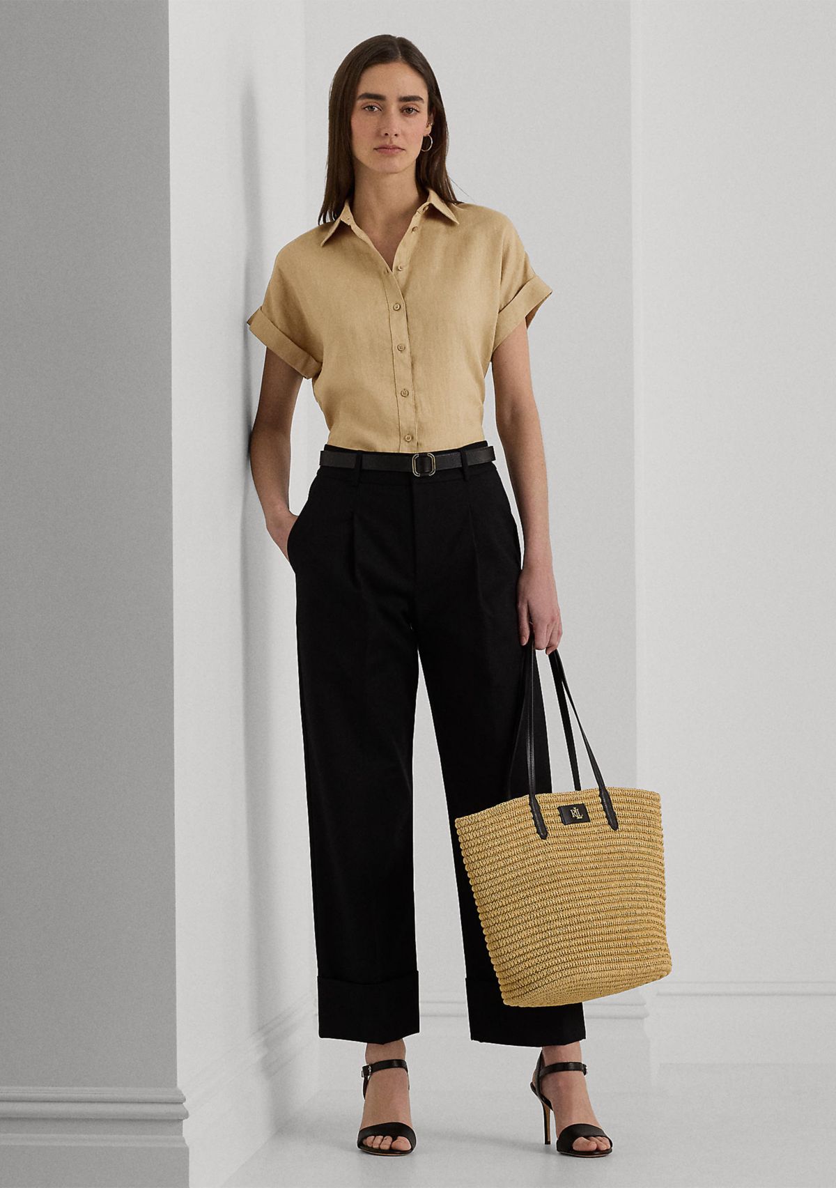 Petite Relaxed Fit Linen Short Sleeve Shirt