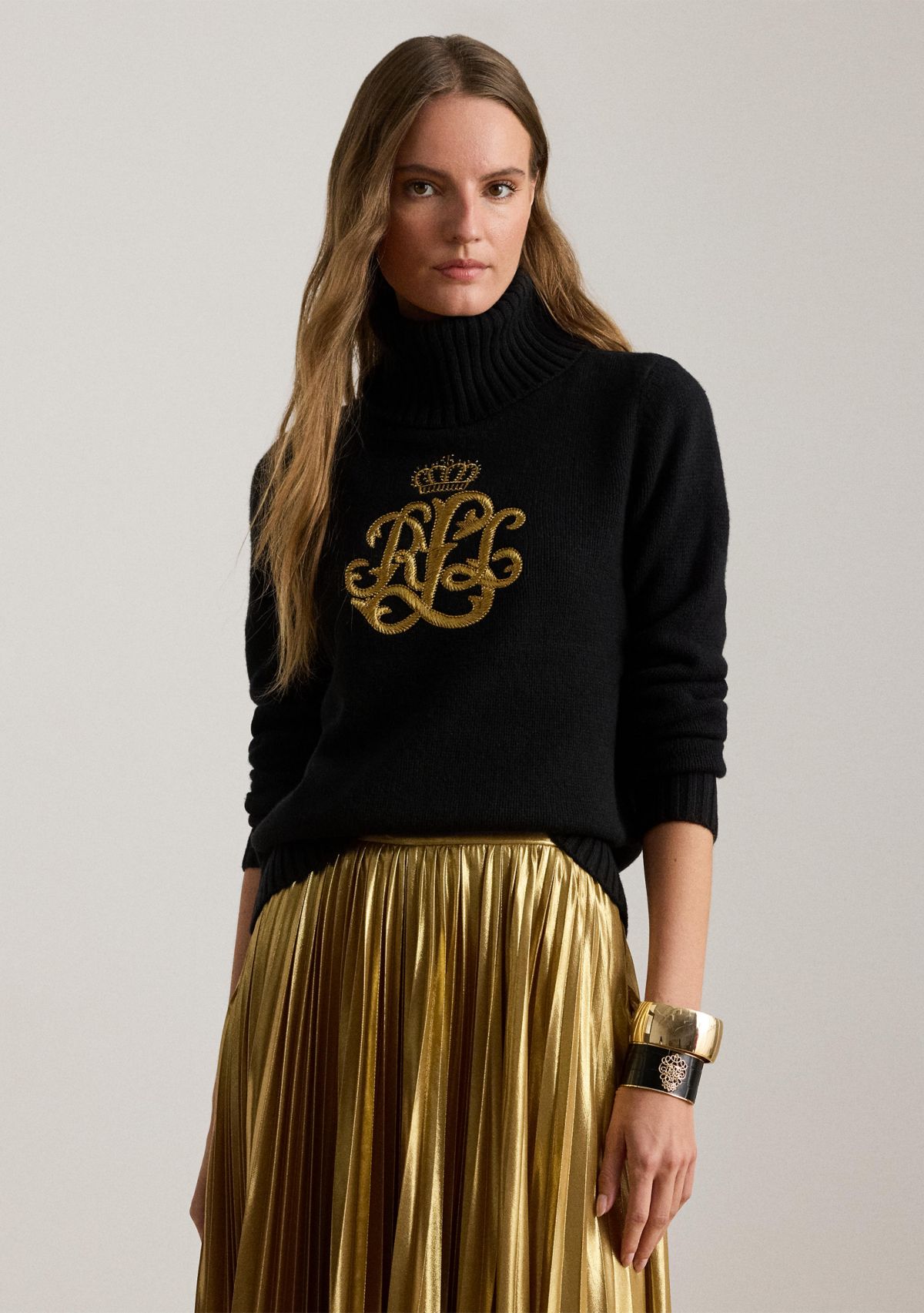 Womens Embroidered-Logo Wool-Blend Turtleneck