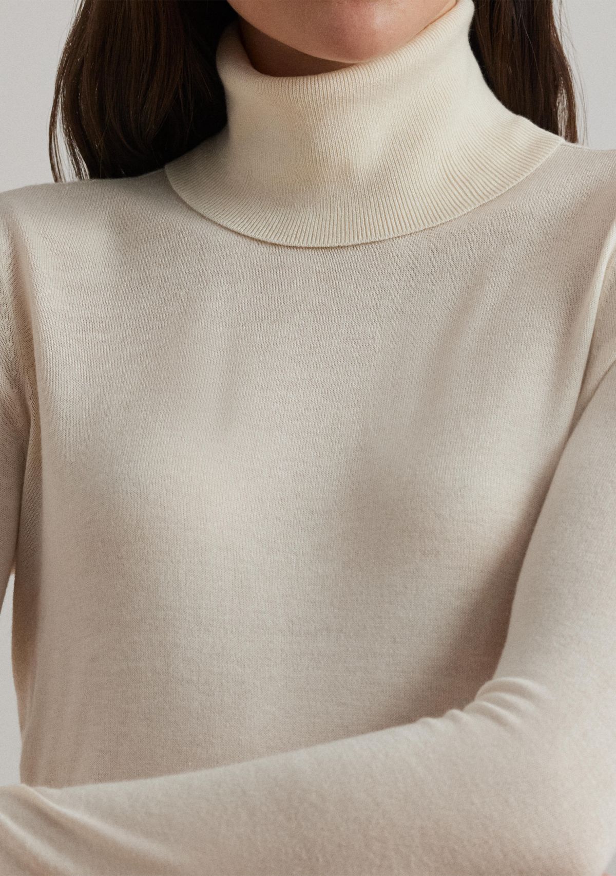 Womens Silk-Blend Turtleneck Sweater