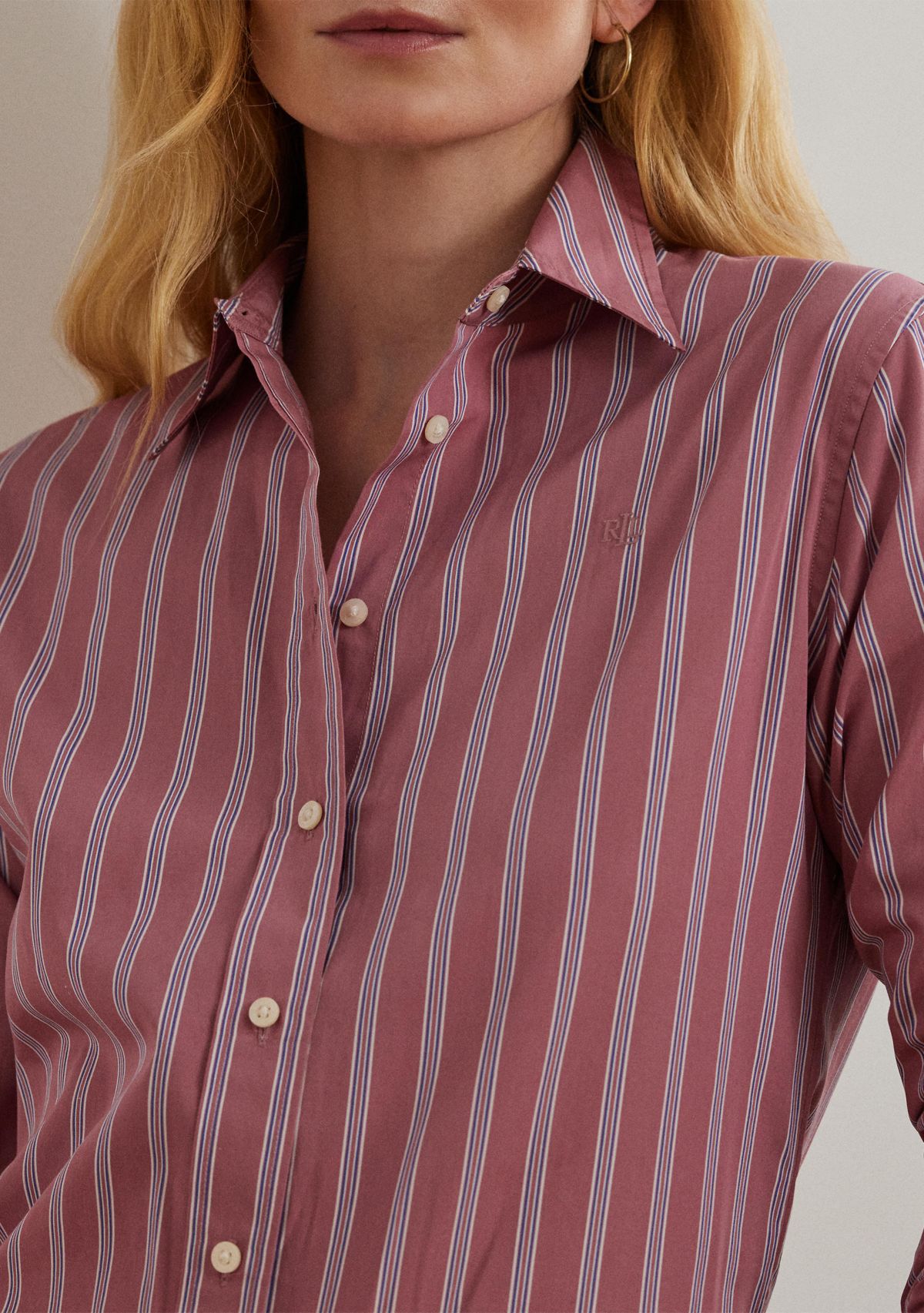 Womens Classic Fit Striped Broadcloth Shirt
